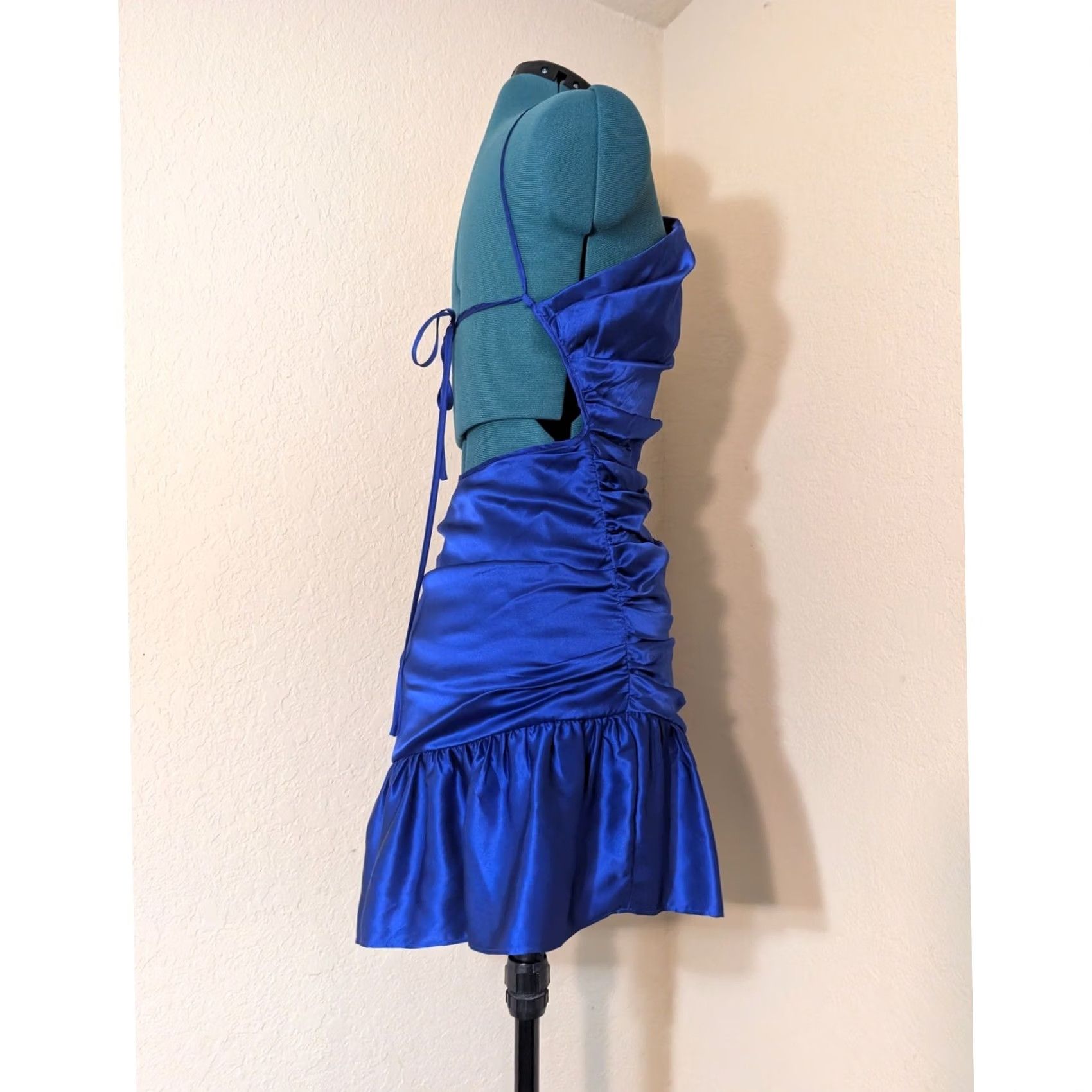 club london dress Kady | DARK Green Asymmetric-Neck Maxi With Ruched Detailing leg split CanadaWarehouse Size:C38 Strapless pink maxi dress