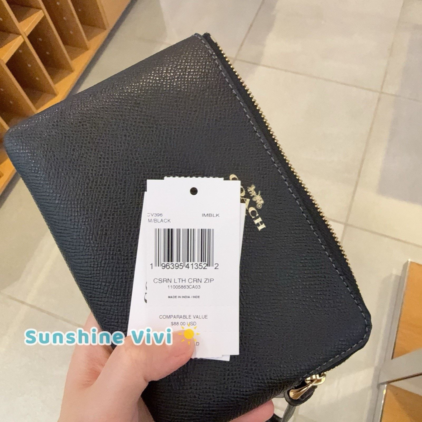Coach NWT Coach Corner Zip Wristlet CV396 Leather BLACK Size ONE SIZE - 3 Thumbnail