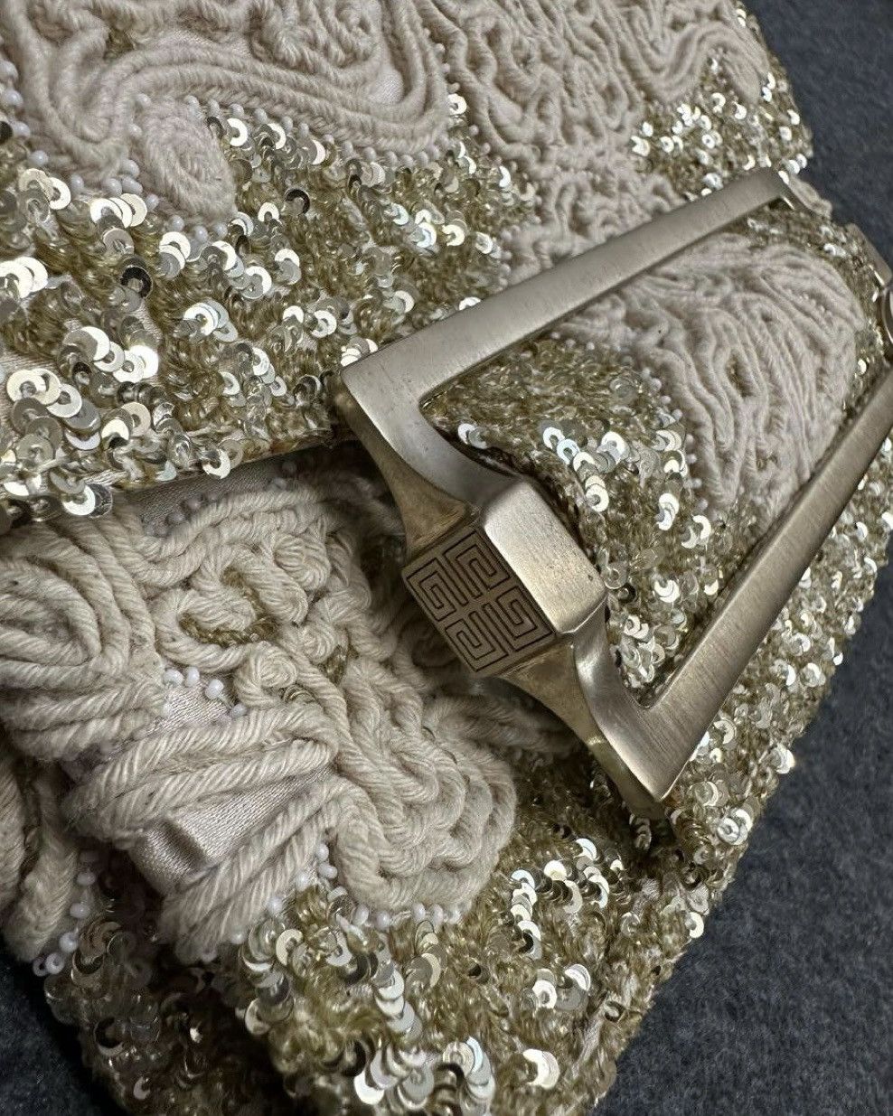 Givenchy Givenchy gold Vintage clutch with embroidery Size ONE SIZE - 7 Thumbnail