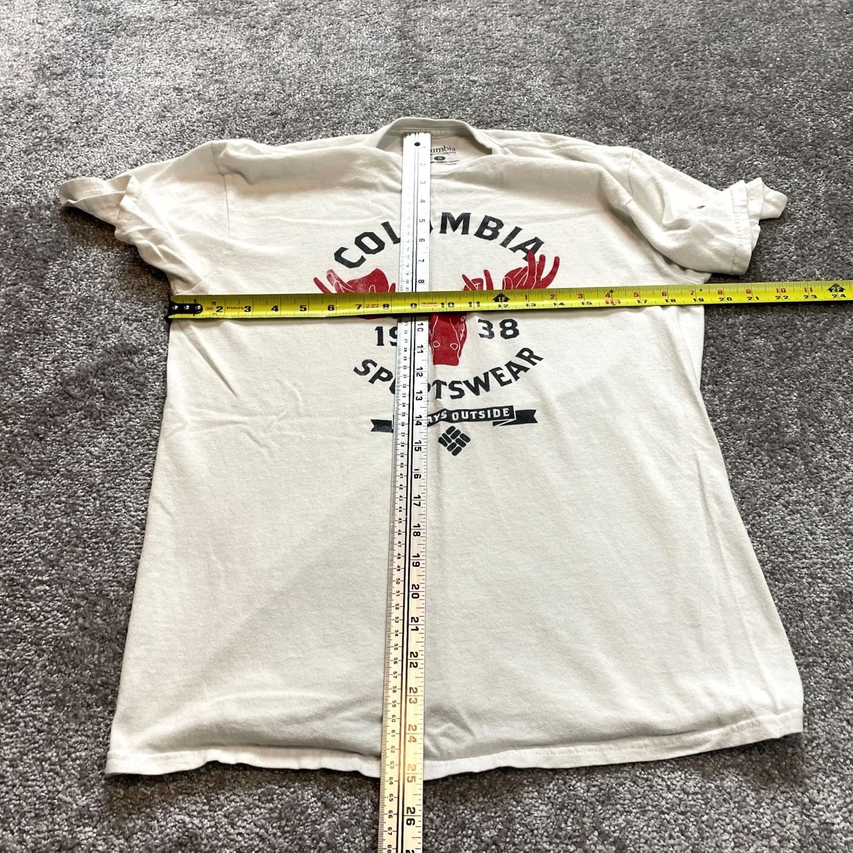 Logo 7 Columbia Shirt Mens Medium White Short Sleeve Logo Outdoor Hiking Adult Size US M / EU 48-50 / 2 - 5 Thumbnail