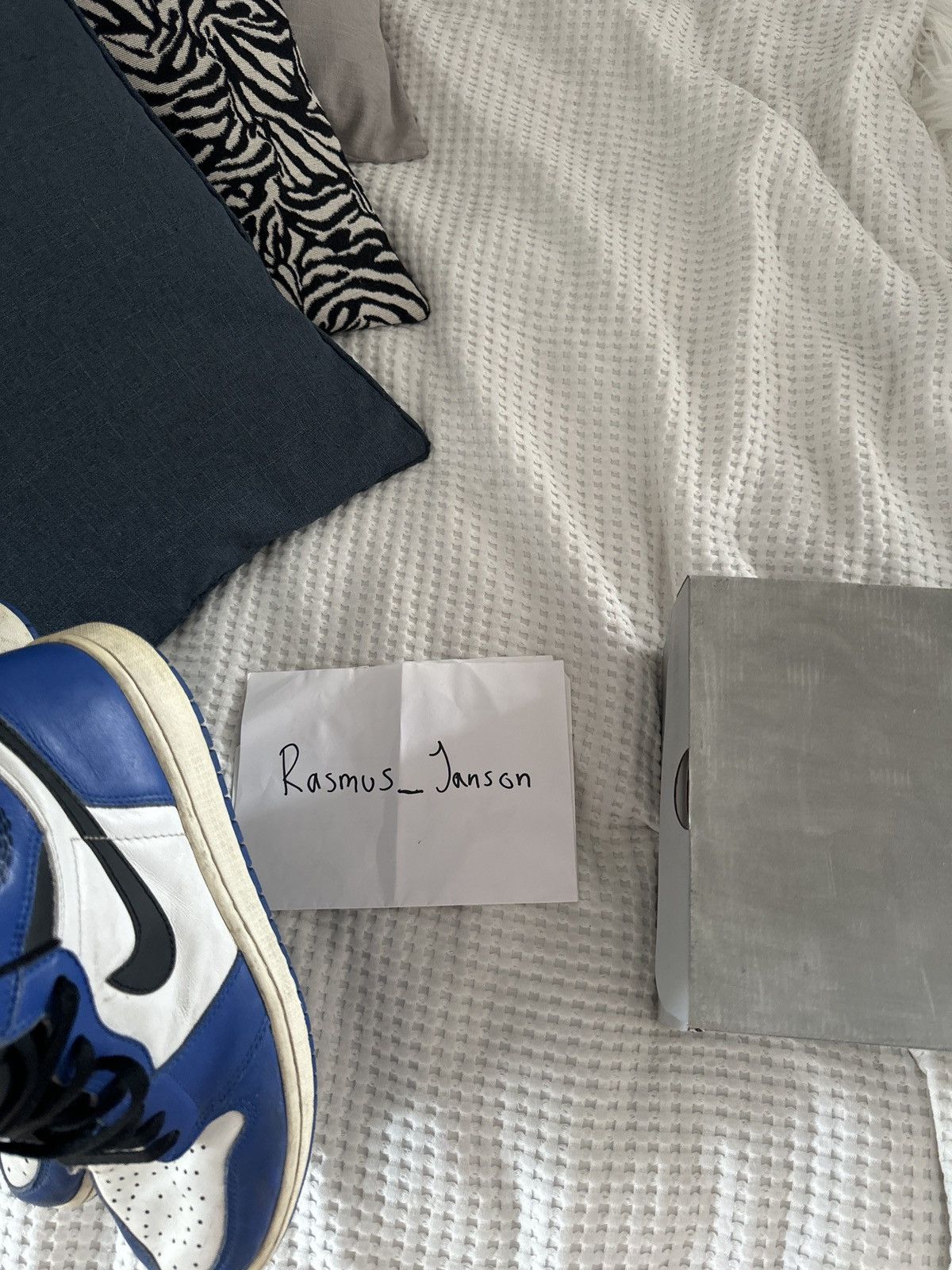 Jordan Brand × Nike Jordan 1 Game Royal Size US 11 / EU 44 - 7 Thumbnail