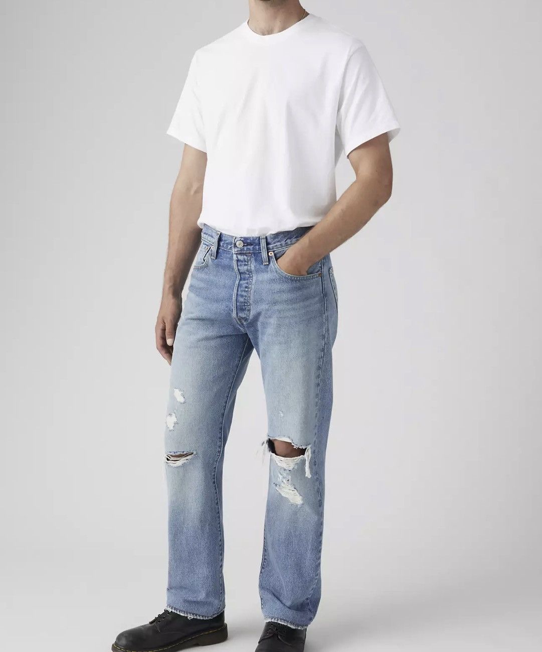 Levi's Levi’s Men's 514 Straight Fit Ripped Jeans Size US 33 - 1 Thumbnail