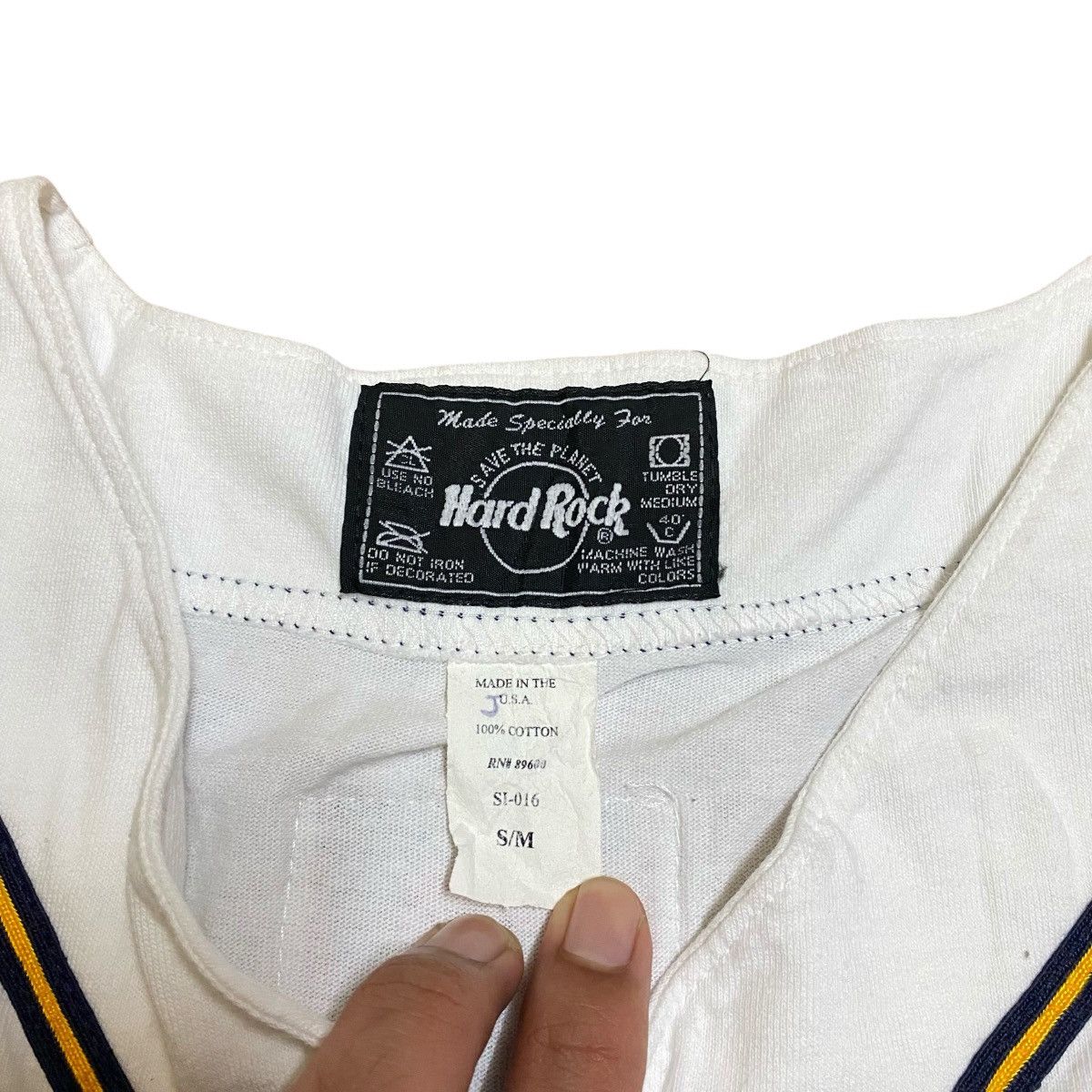 Hard Rock Cafe × Vintage Vintage Hard Rock Cafe Guam USA Button up Tee Size US L / EU 52-54 / 3 - 6 Thumbnail