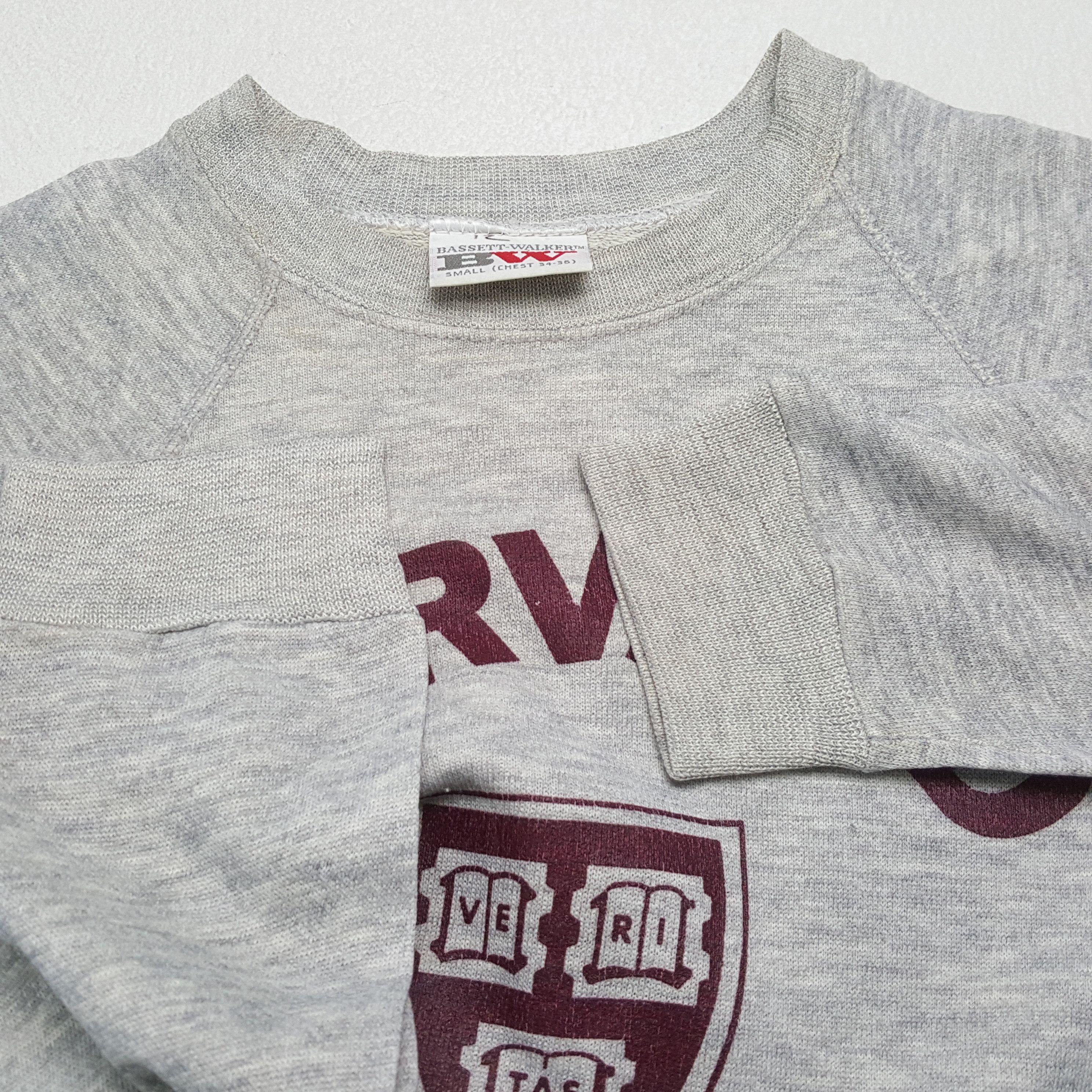 Vintage HARVARD University Sweatshirt Logo Design Streetwear Size US XS / EU 42 / 0 - 7 Thumbnail