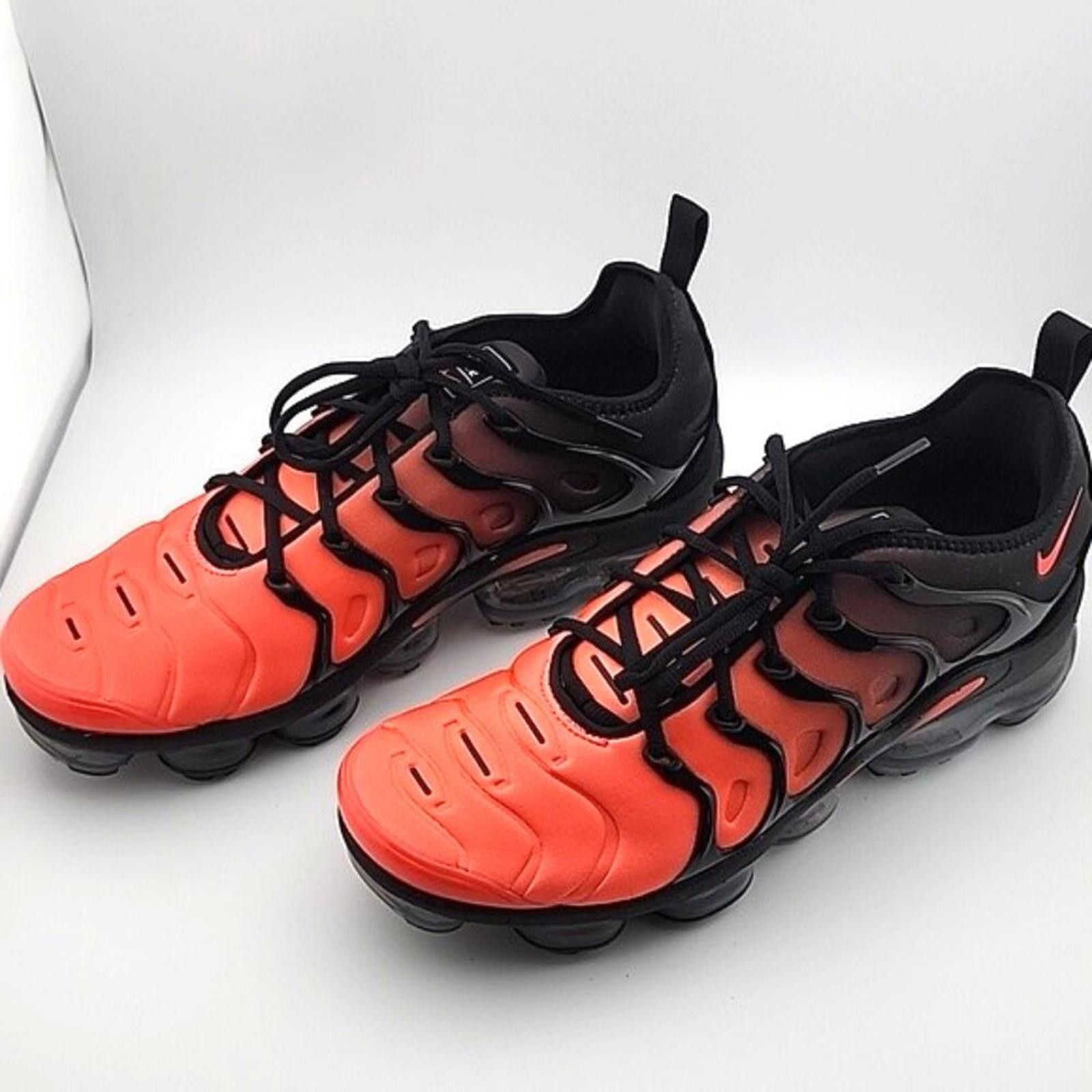 Nike Nike Air Vapormax Plus Bright Crimson Size US 10.5 / EU 43-44 - 3 Thumbnail