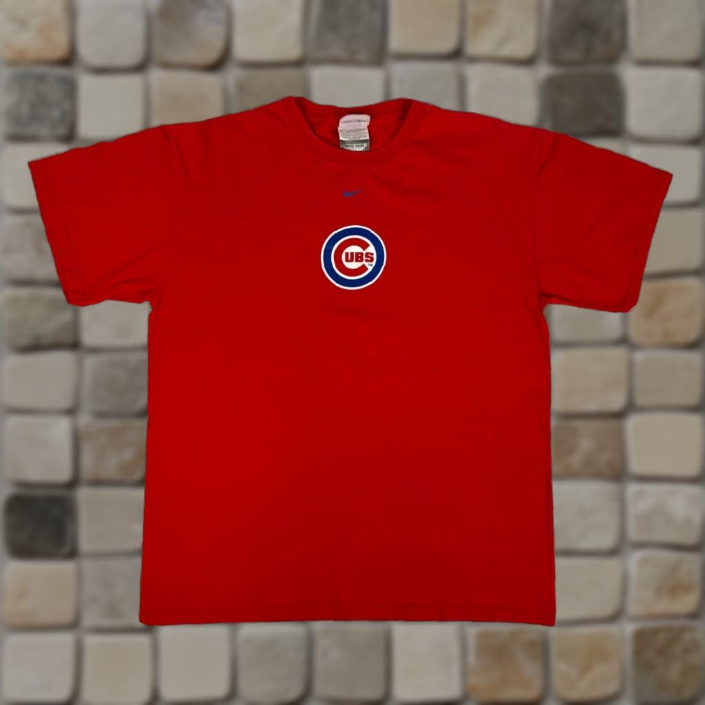 Nike VINTAGE Nike Team Chicago Cubs MLB T-Shirt Mens Double-Sided Size L Red Logo Short Sleeve Crew Neck 90s Size US L / EU 52-54 / 3 - 1 Thumbnail