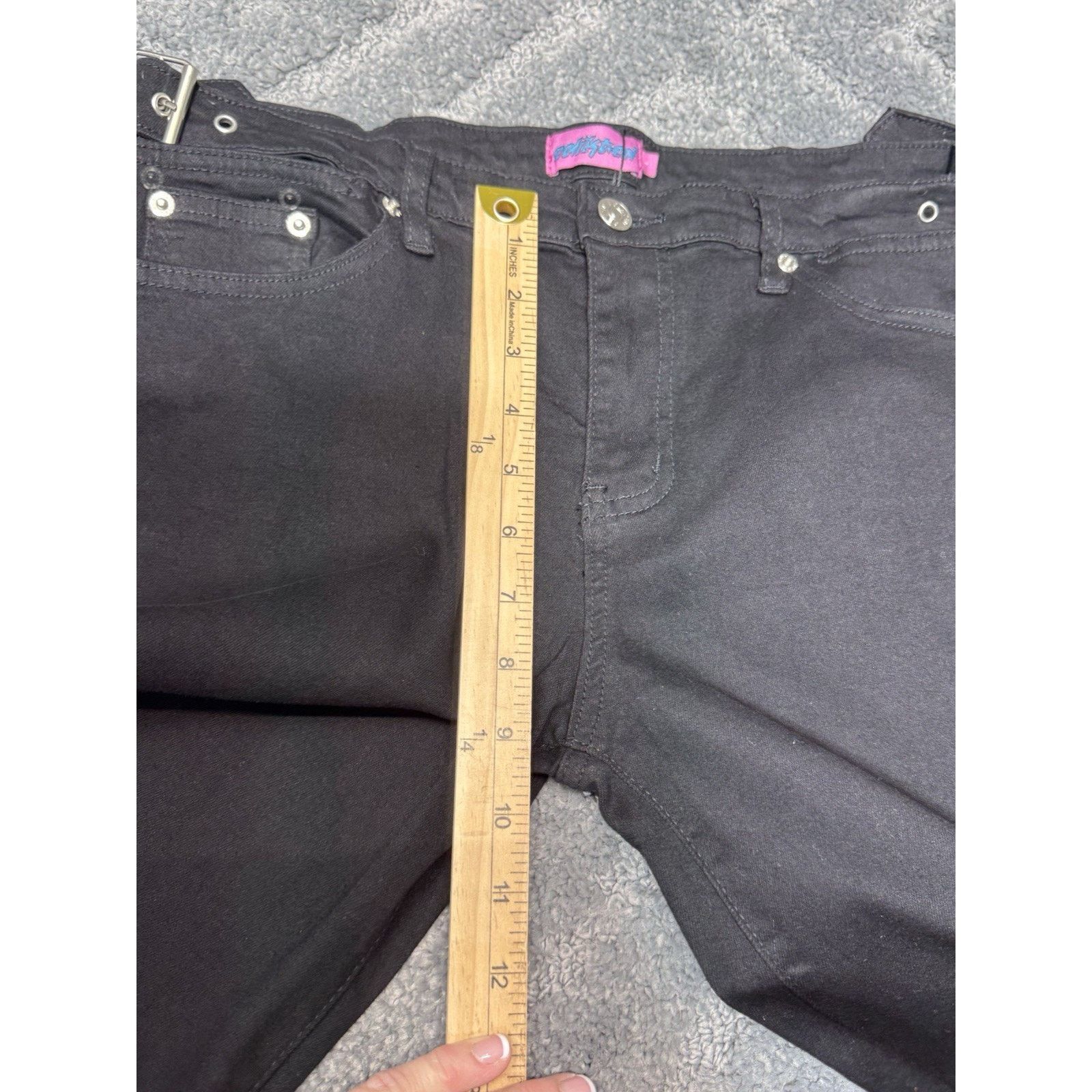 The Unbranded Brand Edikted Black Cut Out Belt Low Rise Flare Jeans L 32”X32” Size 32" / US 10 / IT 46 - 11 Thumbnail
