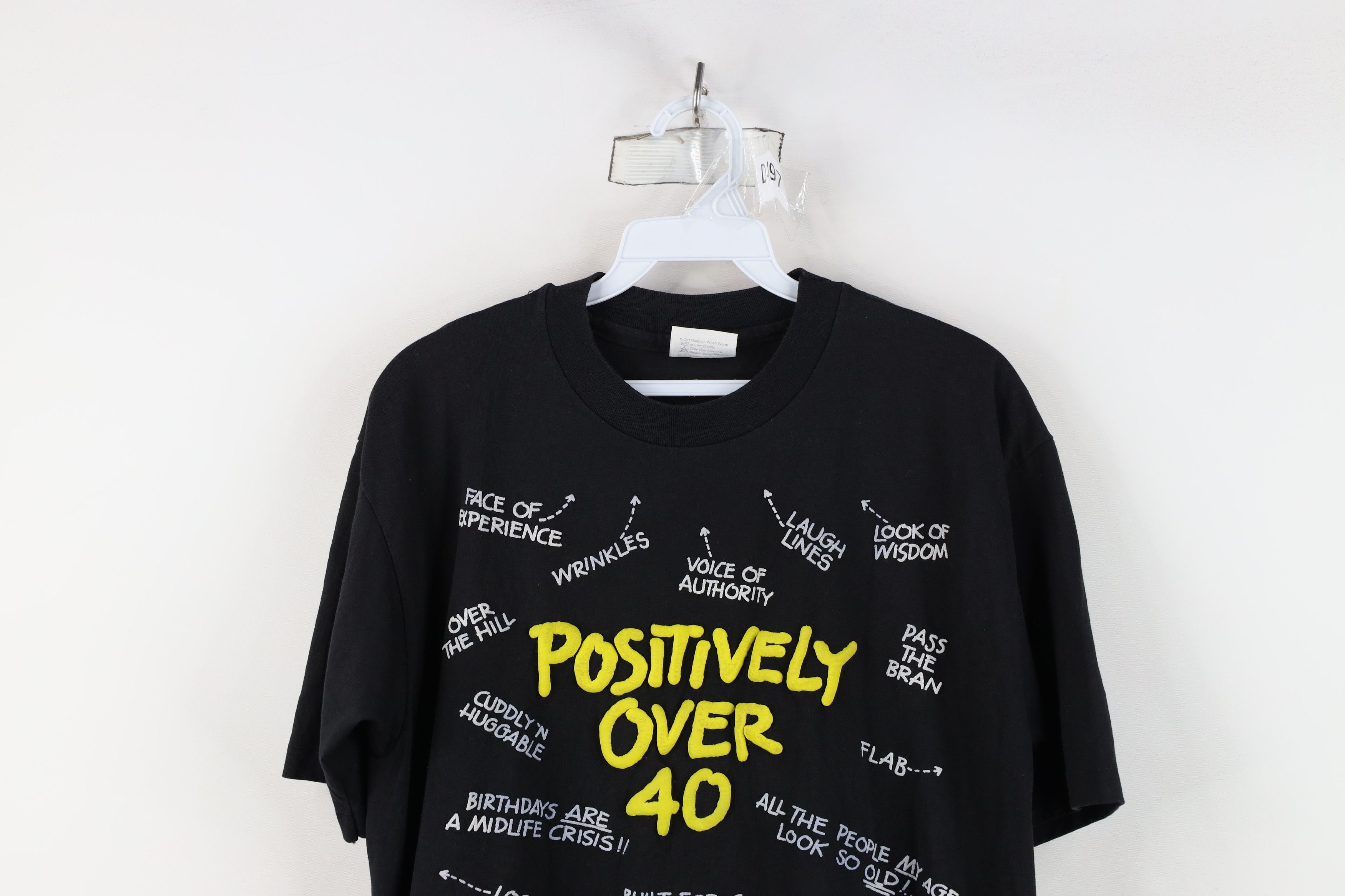 Vintage Vintage 90s Streetwear 40th Birthday Over 40 T-Shirt USA Size US L / EU 52-54 / 3 - 2 Thumbnail
