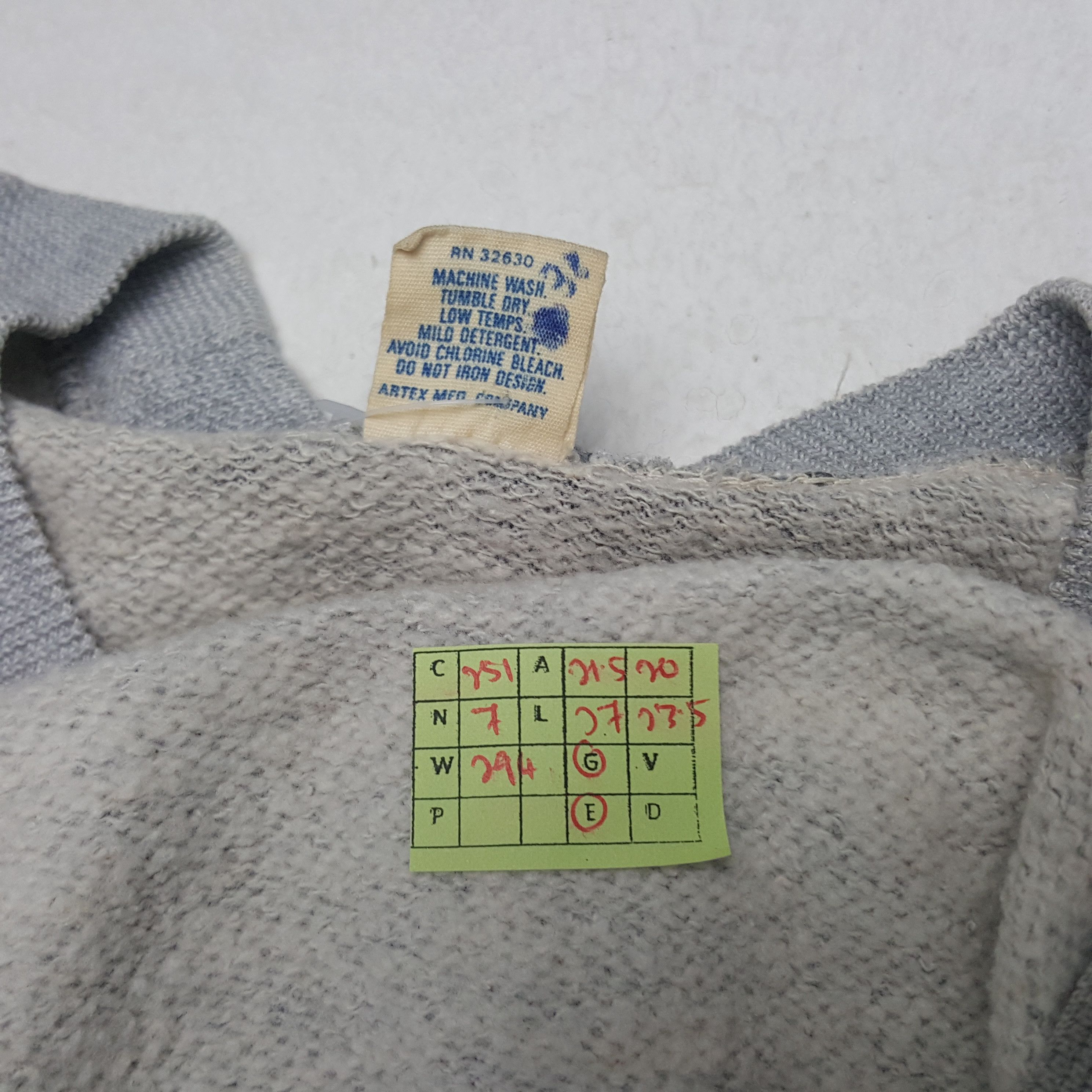 Champion × NCAA × Vintage Vintage N.C. State Wolfpack American Sports Sweatshirt Size US M / EU 48-50 / 2 - 7 Thumbnail