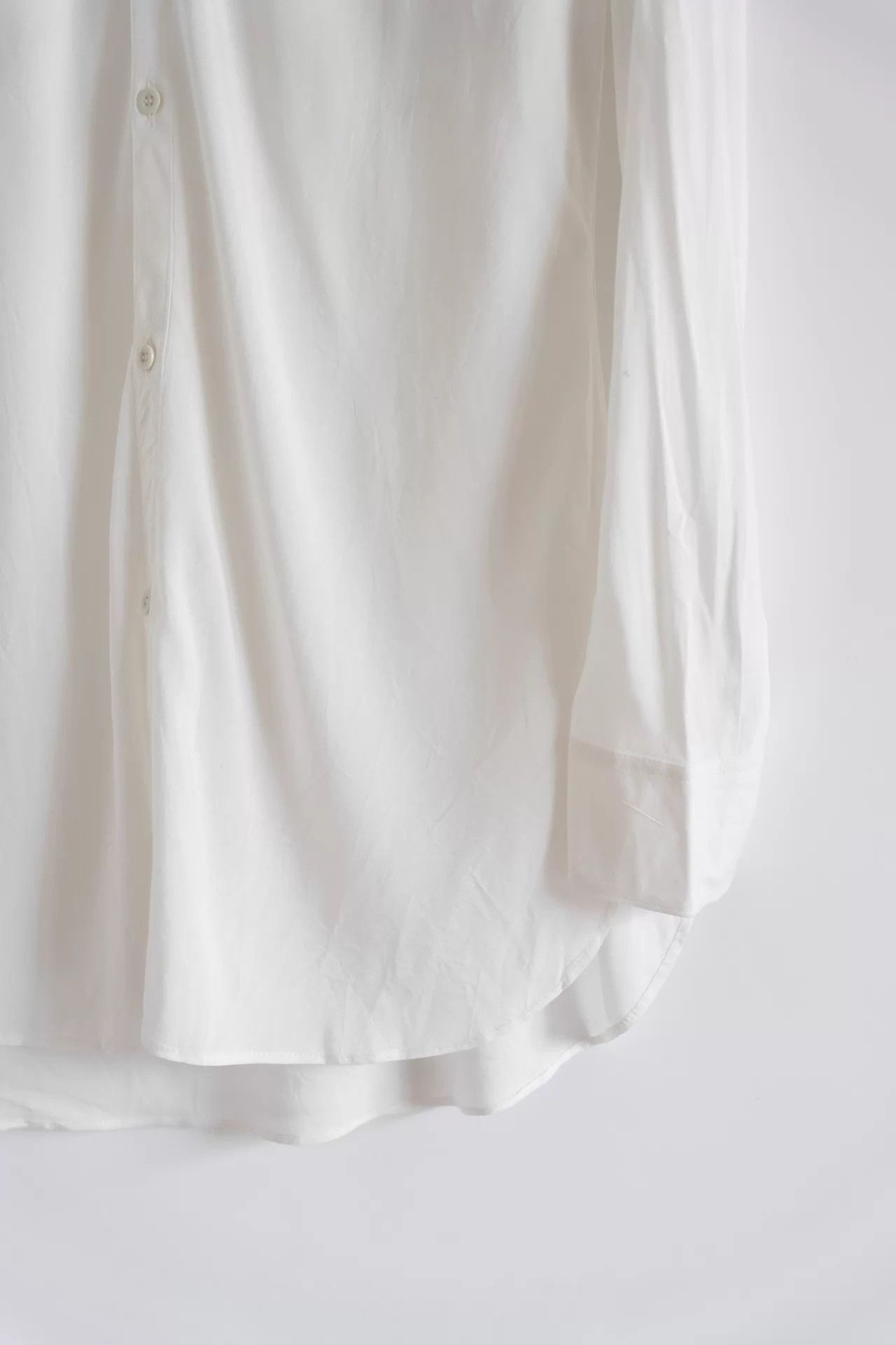 Yohji Yamamoto Yohji Yamamoto 03AW Mens Arc-Cut Rayon White Shirt Size US L / EU 52-54 / 3 - 4 Thumbnail