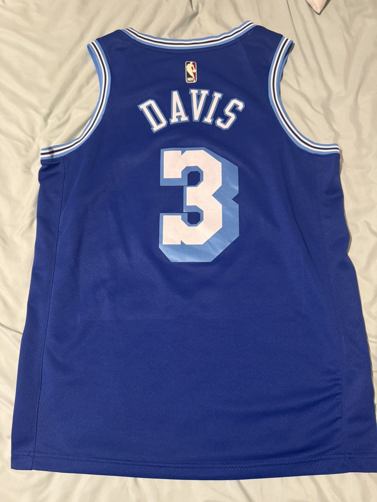 Nike Anthony Davis Nike Classic Lakers Jersey #3 Size US M / EU 48-50 / 2 - 2 Thumbnail