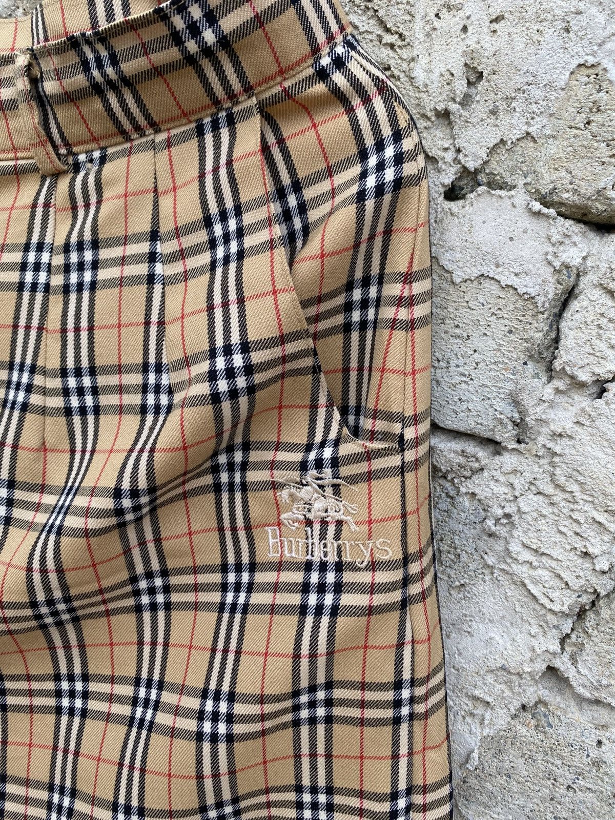 Burberry Burberrys Nova Check Shorts Size US 30 / EU 46 - 3 Thumbnail