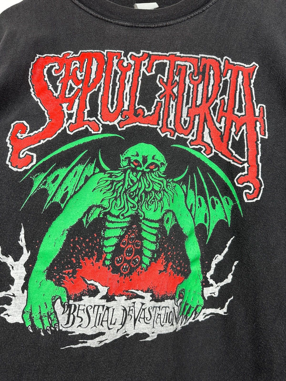 Band Tees 1992 Vintage Sepultura Third World Posse Tour T-Shirt Size US XL / EU 56 / 4 - 11 Thumbnail