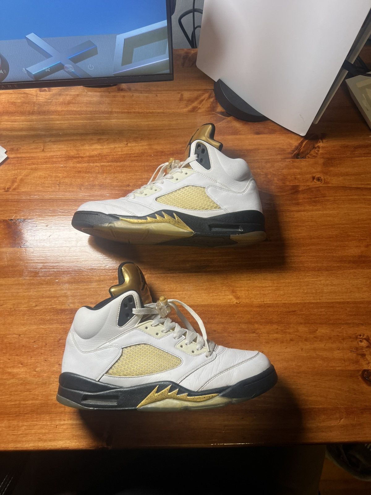 Jordan Brand Air Jordan 5 Retro Olympic Size 12 Size US 12 / EU 45 - 5 Thumbnail