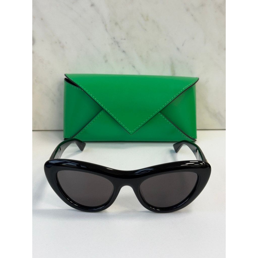 Bottega Veneta NEW Bottega Veneta BV1282S Black Cat Eye Sunglasses $615 Size ONE SIZE - 4 Thumbnail