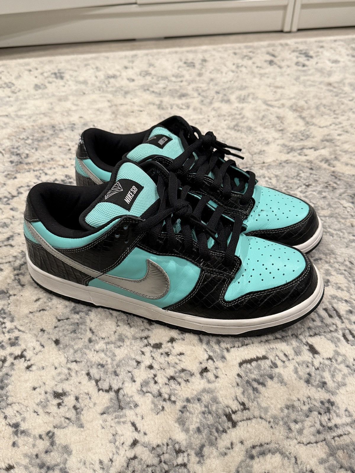 Nike × Tiffany & Co. Nike SB Dunk Low Diamond Supply Co. “Tiffany” 2005 Size 11 Size US 11 / EU 44 - 1 Thumbnail