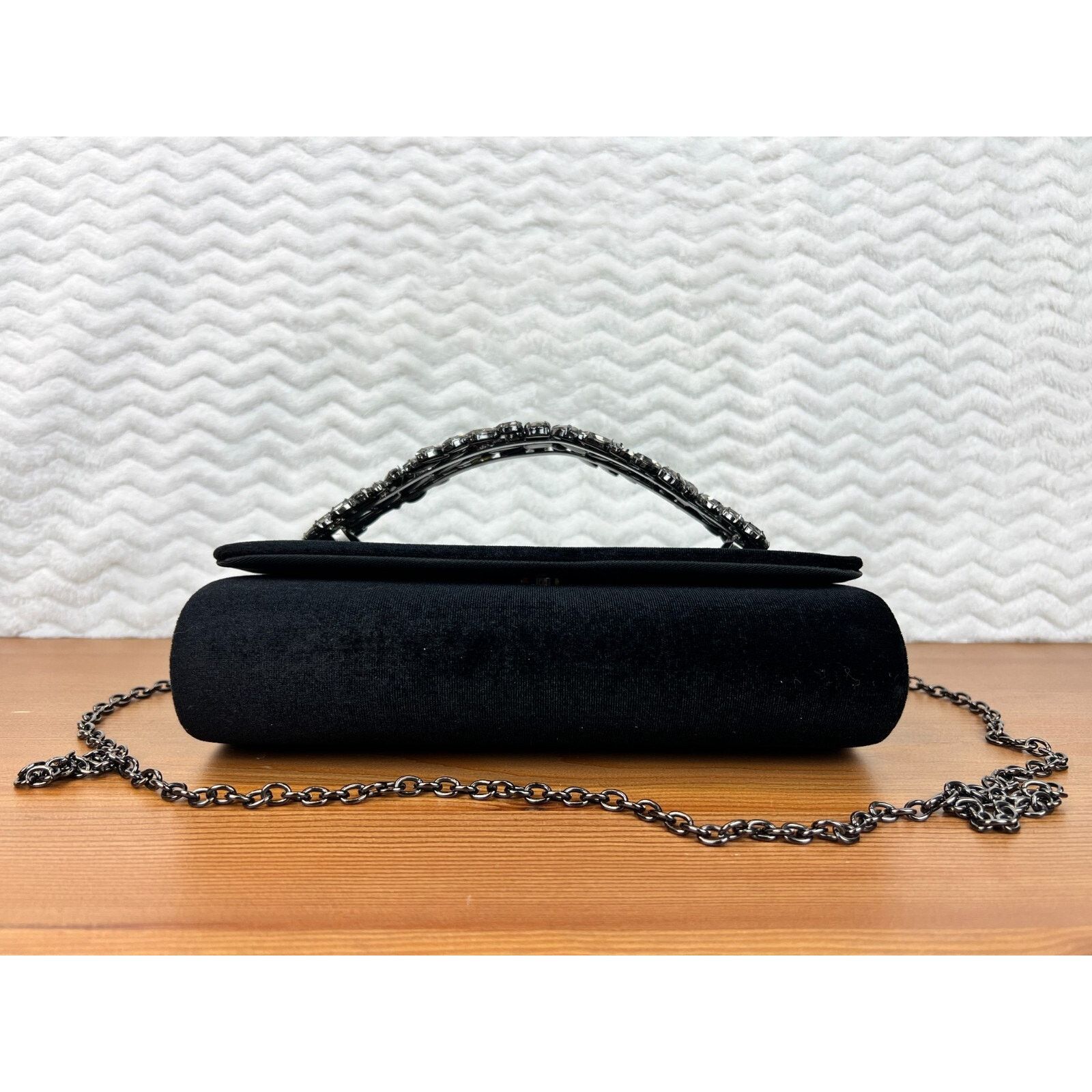 Other Sondra Roberts Velvet Clutch Stone Encrusted Shoulder Chain Size ONE SIZE - 3 Thumbnail