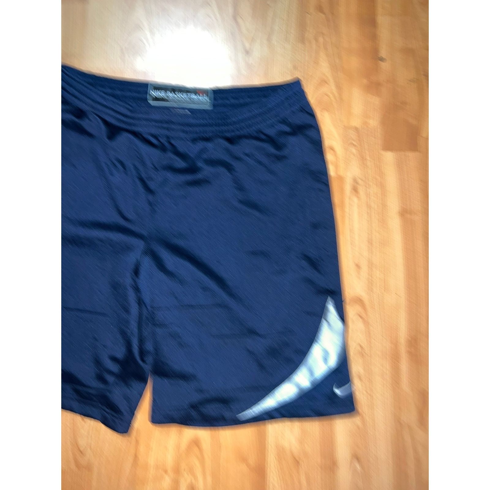 Nike Nike Basketball Shorts Blue Silver Active Wear Bottoms Large Size US 34 / EU 50 - 2 Thumbnail