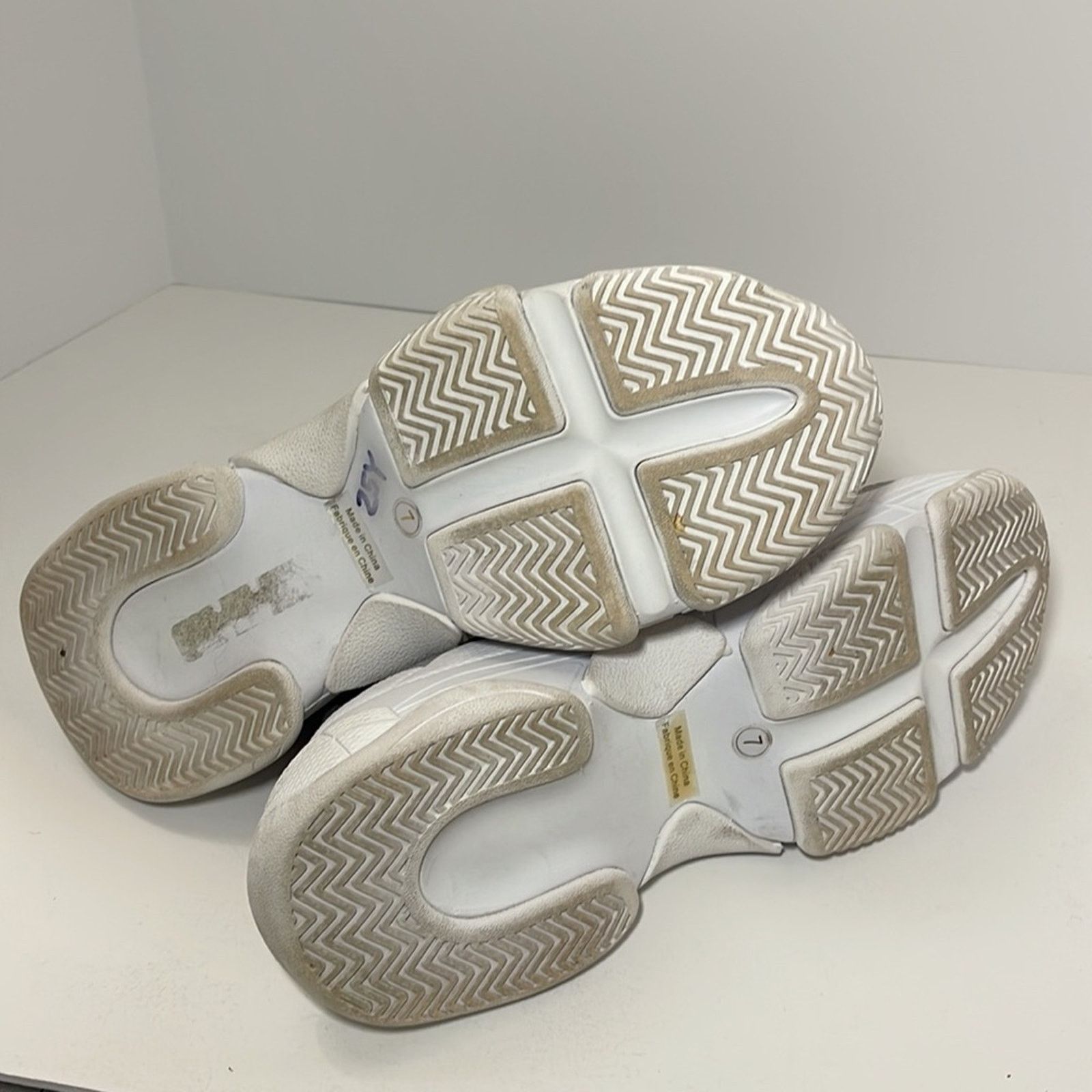 Jeffrey Campbell Jeffrey Campbell Tekno High Top Knit Sneaker Sz. 7 Worn Once Size US 7 / IT 37 - 6 Thumbnail