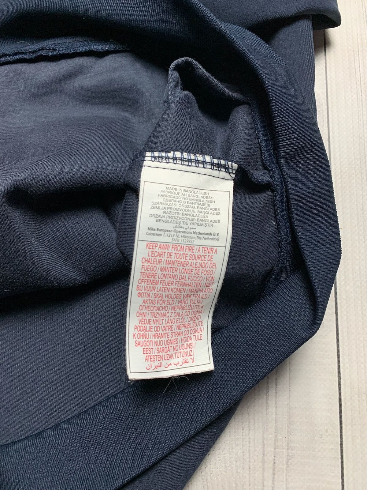 Other Vintage Nike Barcelona soccer track jacket size L logo Size US L / EU 52-54 / 3 - 8 Thumbnail