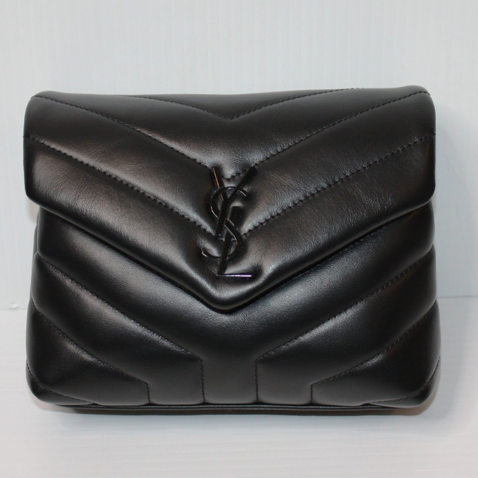 Yves Saint Laurent Toy Loulou Leather Crossbody Bag in Black NWOT MSRP $2100 Size ONE SIZE - 10 Thumbnail