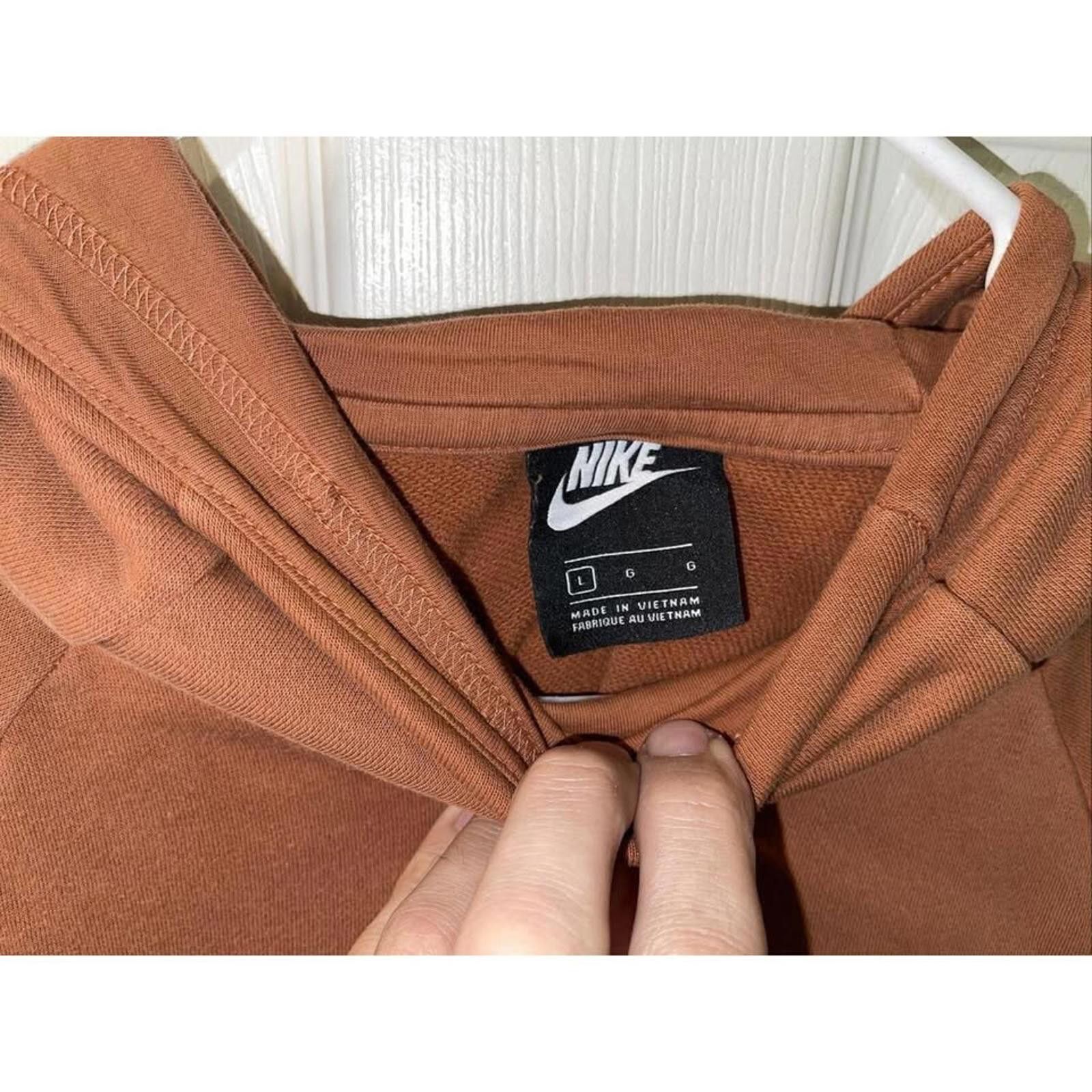 Other Nike Hoodie - Cozy Fashion in Rust Color Size US L / EU 52-54 / 3 - 4 Thumbnail