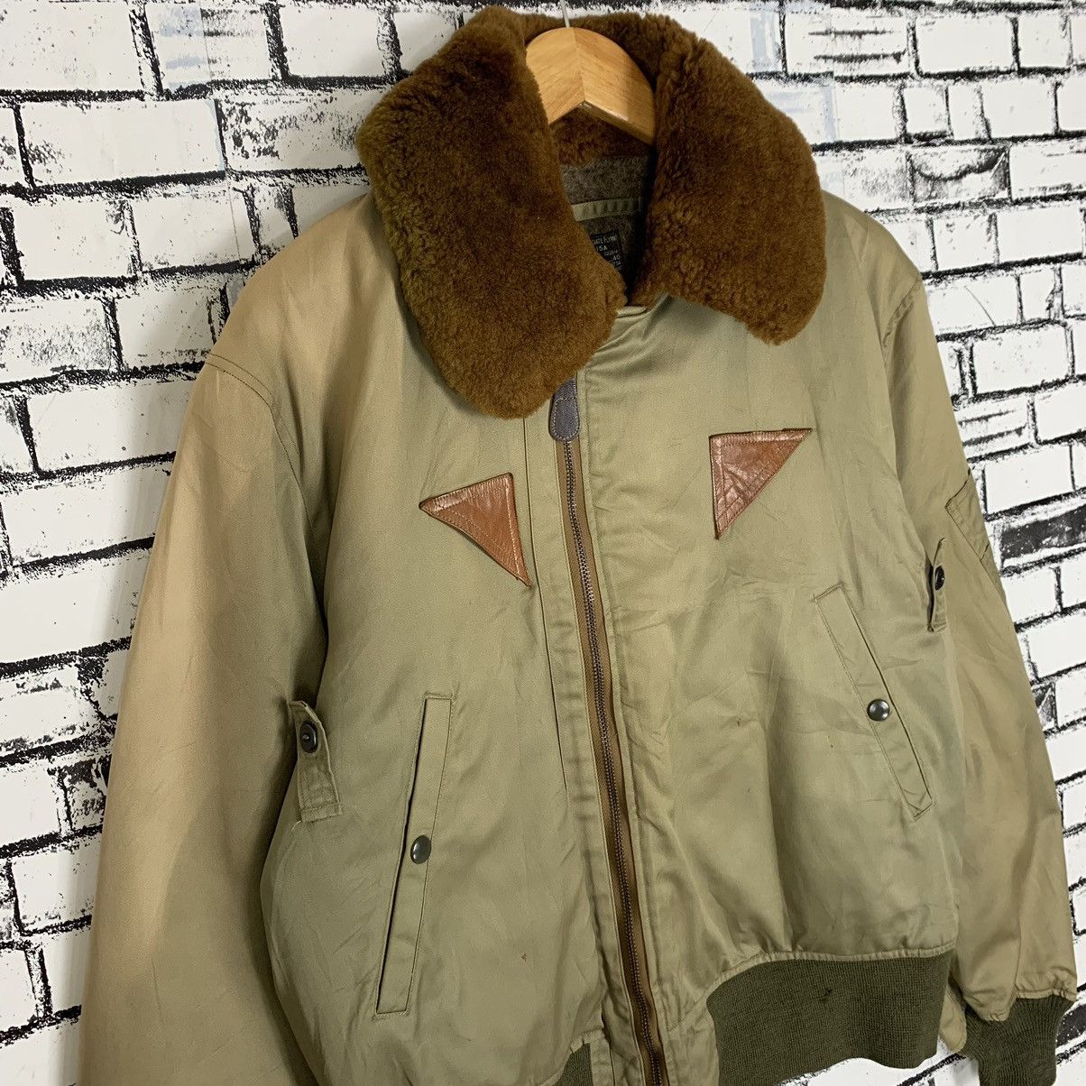 Buzz Rickson's Buzzrickson U.S Air Force B 13A Bomber Jacket Size US M / EU 48-50 / 2 - 4 Thumbnail