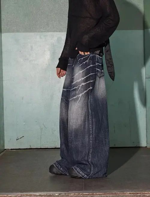 VIBE Vintage washed distressed lightning texture baggy jeans Size US 32 / EU 48 - 6 Thumbnail