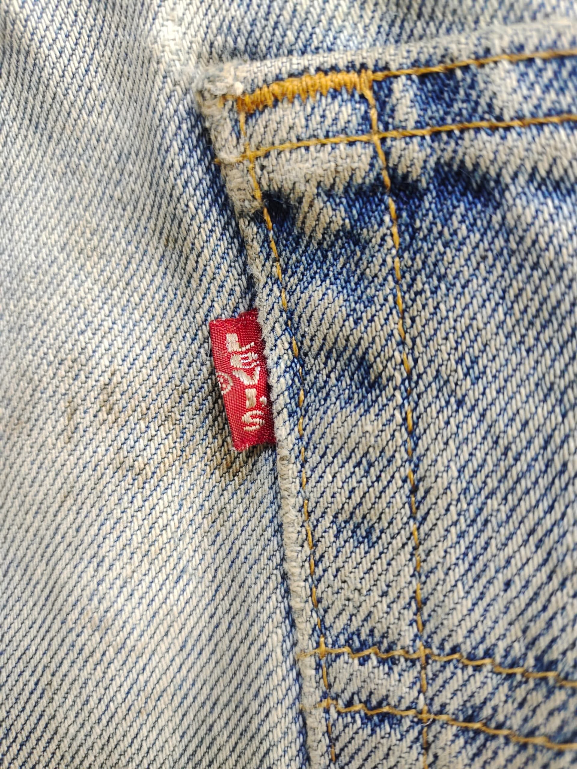 Levi's Levi’s 505 Light Wash Distressed Jeans Red Tab Straight Leg Size US 33 - 12 Thumbnail