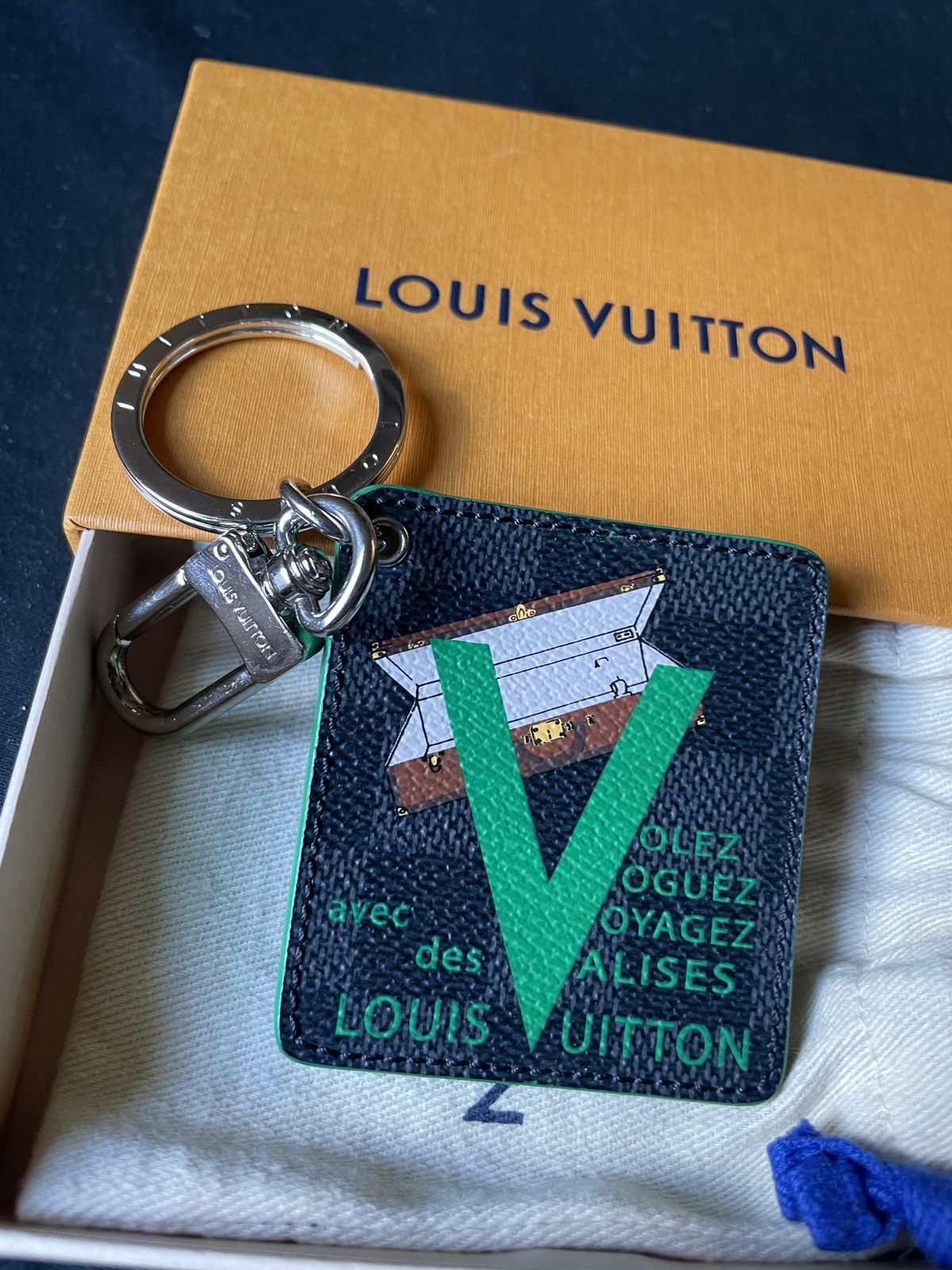 image of Louis Vuitton Damier Graphite V Illustre Keychain in Black, Men's