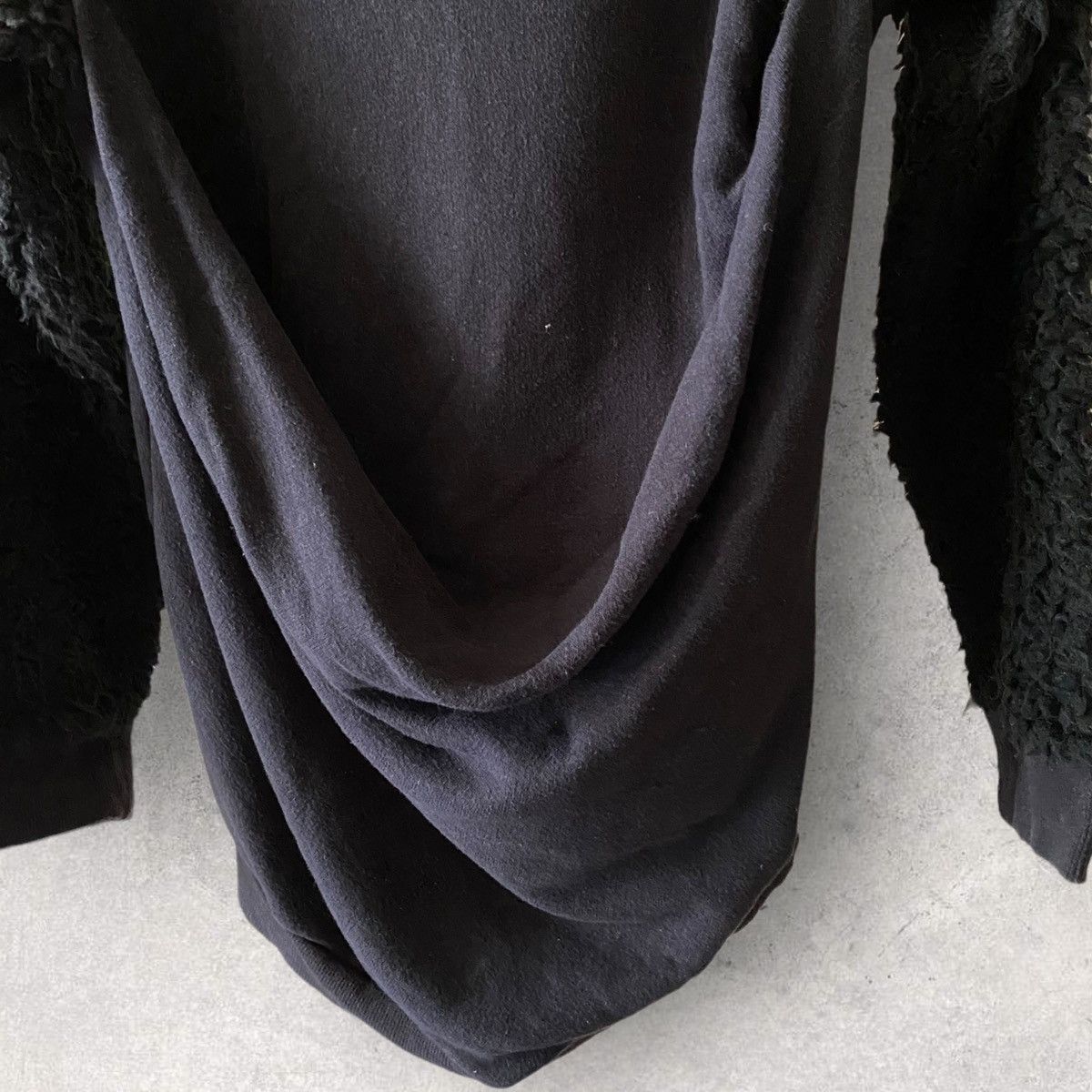 Hussein Chalayan Asymmetric Sweater Shearling Sleeves Size M / US 6-8 / IT 42-44 - 6 Thumbnail