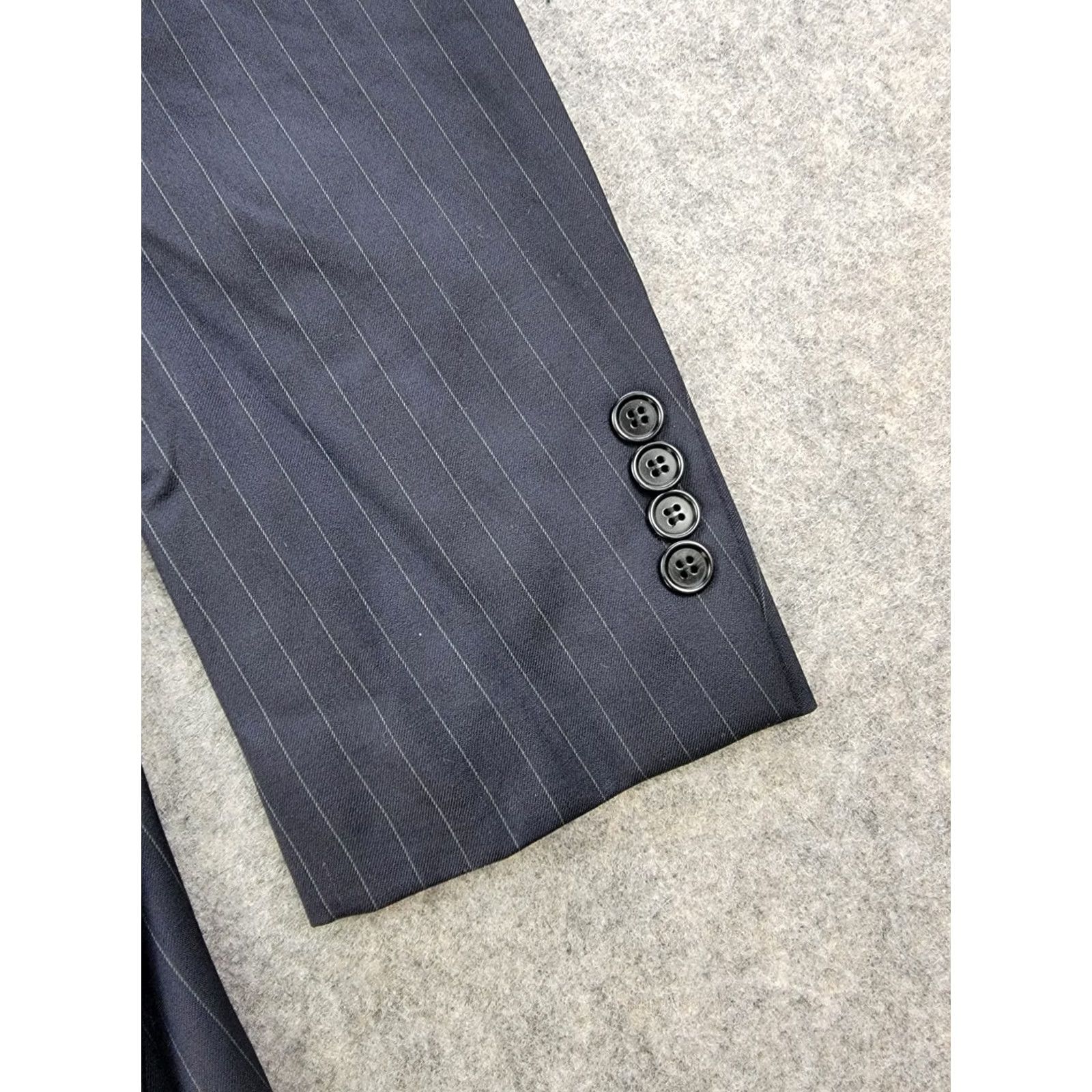 Brooks Brothers Brooks Brothers Suit Jacket Mens 41R Blue Pinstripe Wool 100% Madison Size 42R - 7 Thumbnail