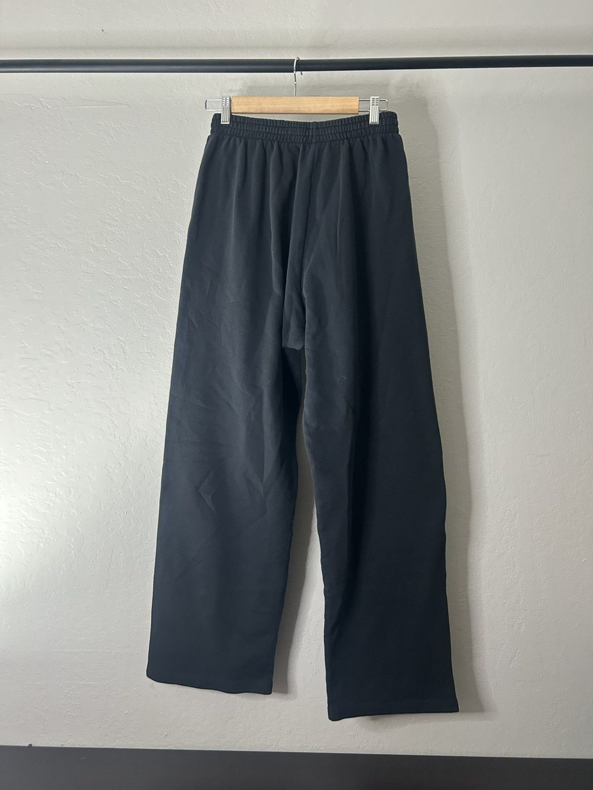 Balenciaga × Lamborghini Balenciaga Lamborghini Sweatpants Size US 32 / EU 48 - 2 Thumbnail