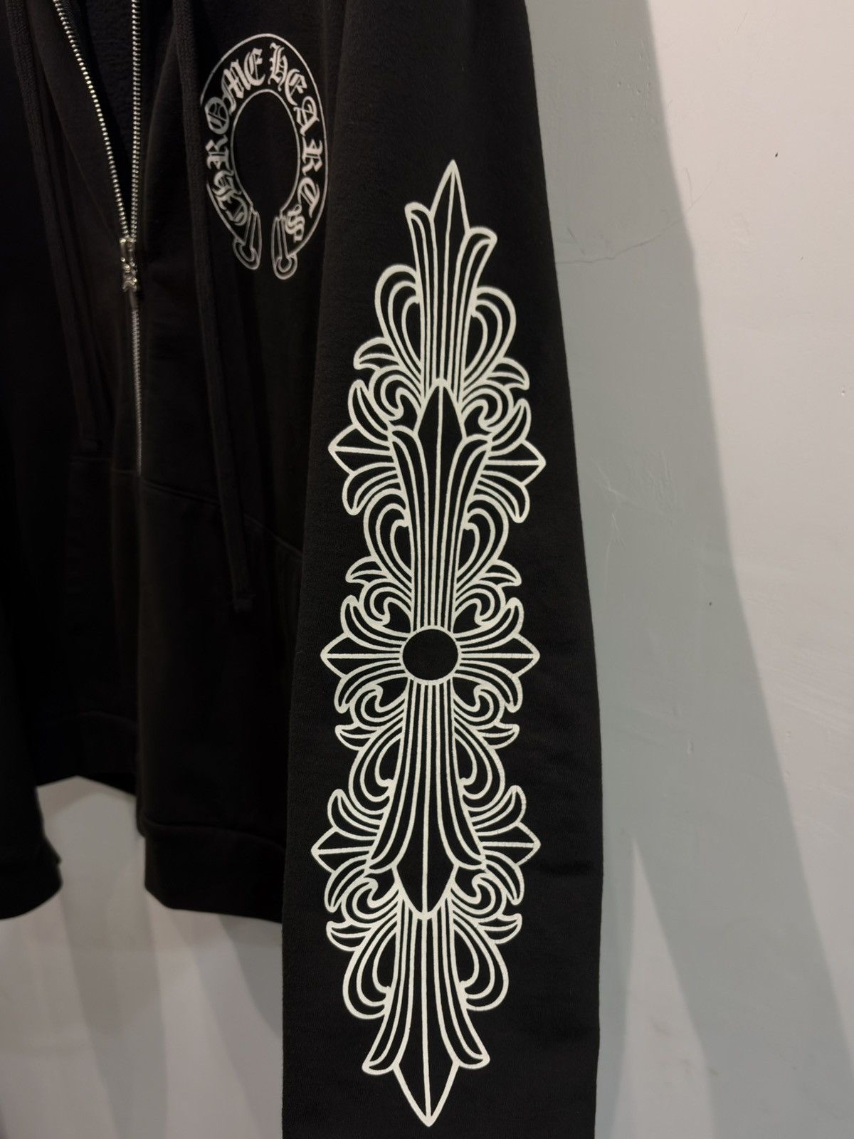 Chrome Hearts Chrome Hearts Horseshoe Floral Cross Sleeve Zip Up Hoodie Size US L / EU 52-54 / 3 - 4 Thumbnail