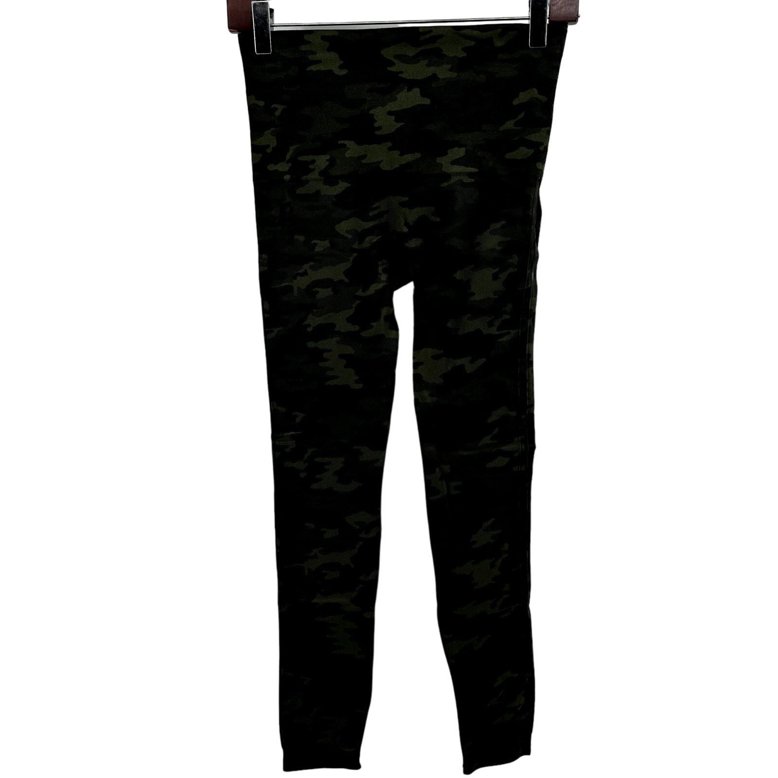Spanx Spanx Look At Me Now Seamless Leggings Camo Green Medium Size 32" / US 10 / IT 46 - 2 Thumbnail