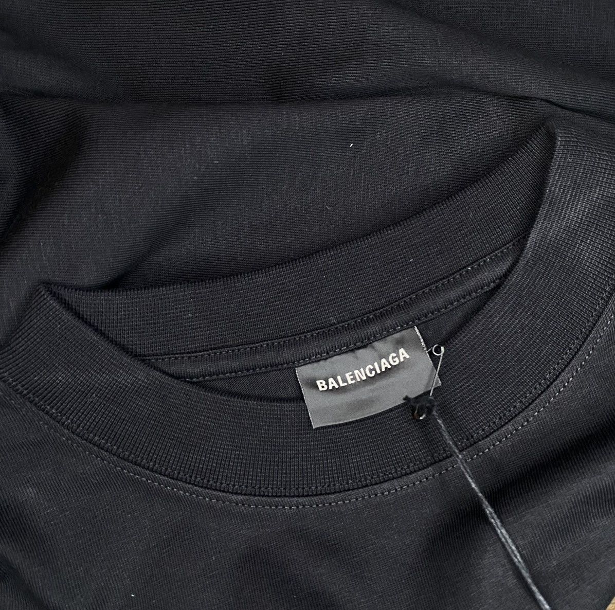 Balenciaga 🔥 BALENCIAGA 🔥 GAFFER T'SHIRT LARGE FIT BLACK WHITE AND RED Size US XXS / EU 40 - 7 Thumbnail