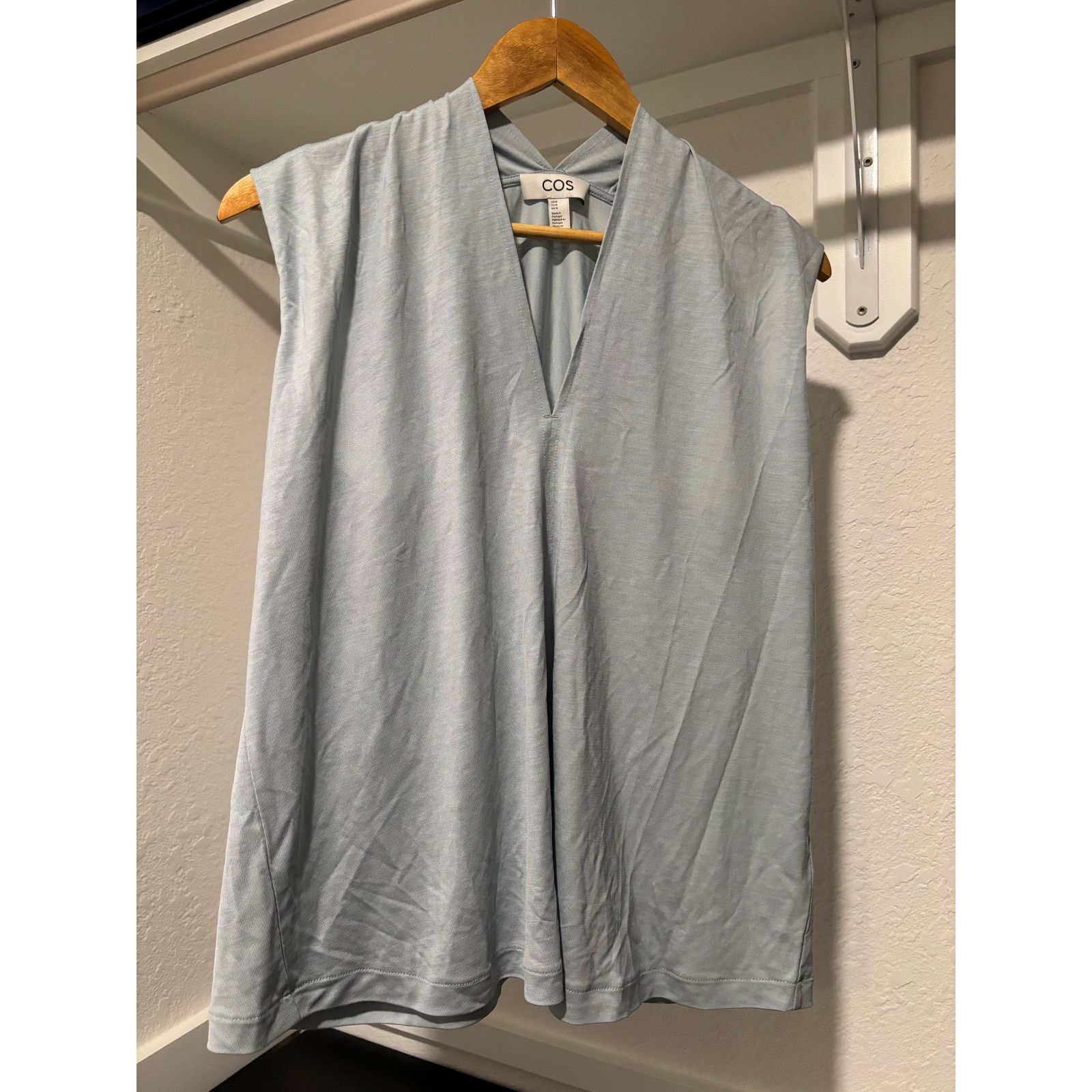Cos COS DRAPED V-NECK TOP Sz M Size M / US 6-8 / IT 42-44 - 7 Thumbnail