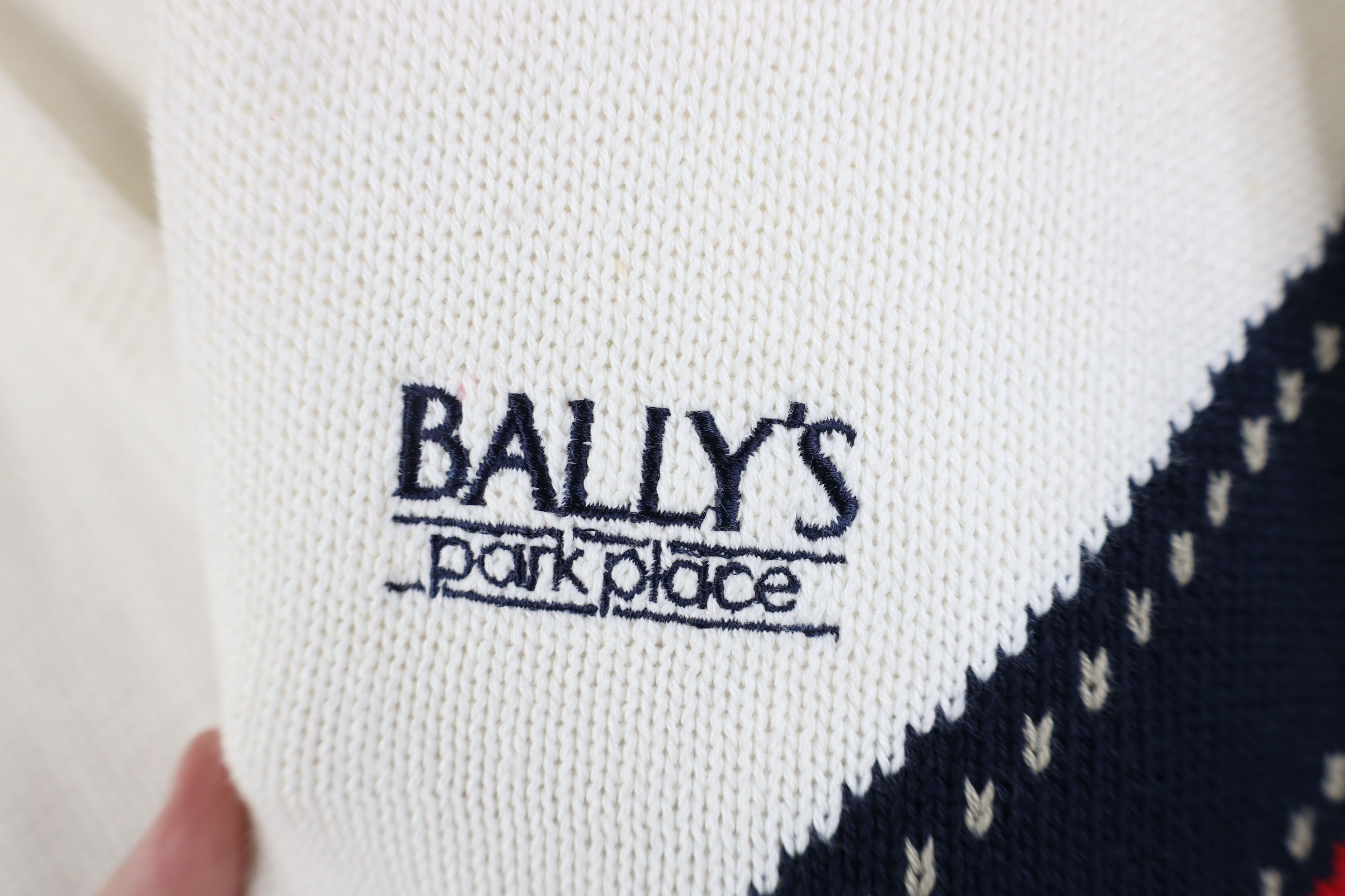 Vintage Vintage 90s Knit Spell Out Ballys Park Place V-Neck Sweater Size US XL / EU 56 / 4 - 4 Thumbnail