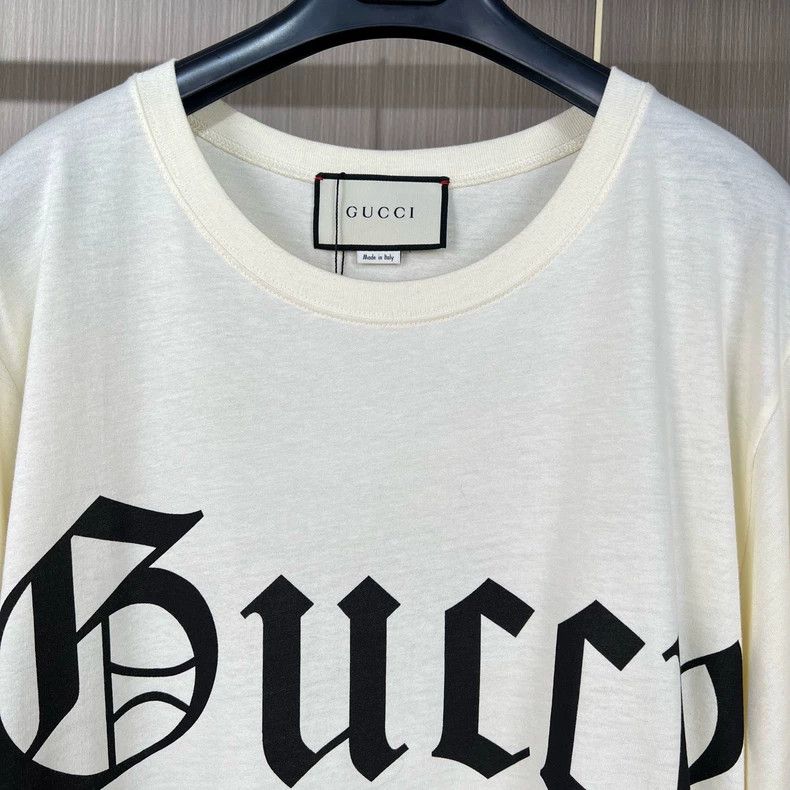Gucci Gucci Short sleeves with Sanskrit printed letters 2504-Next Size US S / EU 44-46 / 1 - 3 Thumbnail