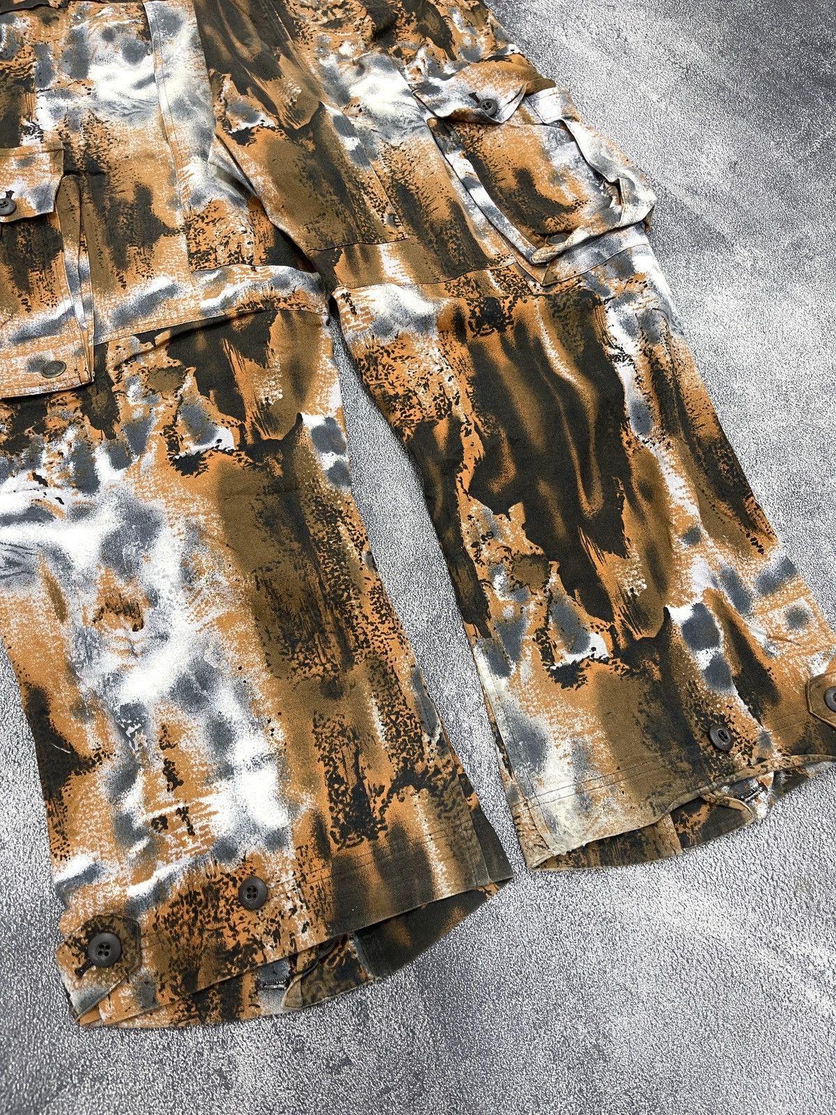 20471120 Archive MILKBOY Colapse Camo Multi Zip Cargo Pants Size US 35 - 11 Thumbnail