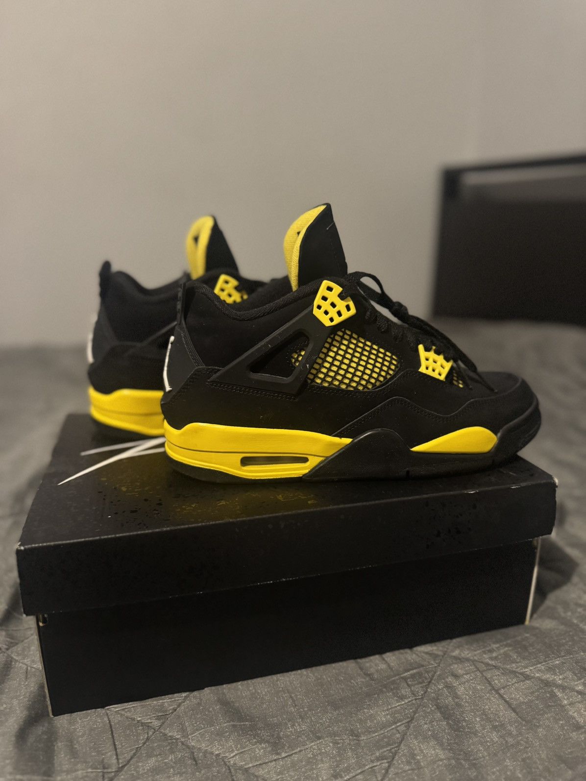 Jordan Brand Jordan 4 retro “Thunder” 2023 Size US 9 / EU 42 - 7 Thumbnail