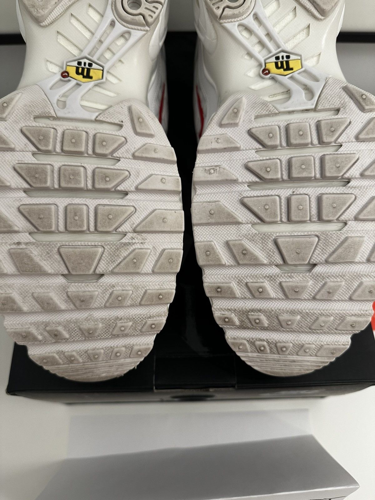 Nike × Supreme Nike Air Max Plus Supreme White Size US 11.5 / EU 44-45 - 11 Thumbnail