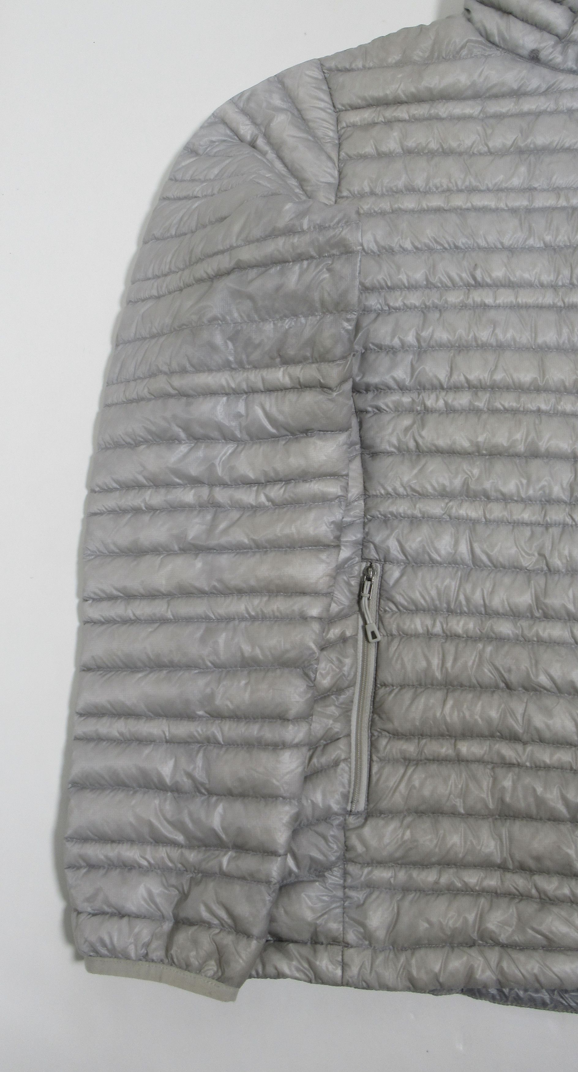 Patagonia Patagonia Ultralight Down Jacket Tailored Grey TGY 84761SP14 Size L / US 10 / IT 46 - 4 Thumbnail