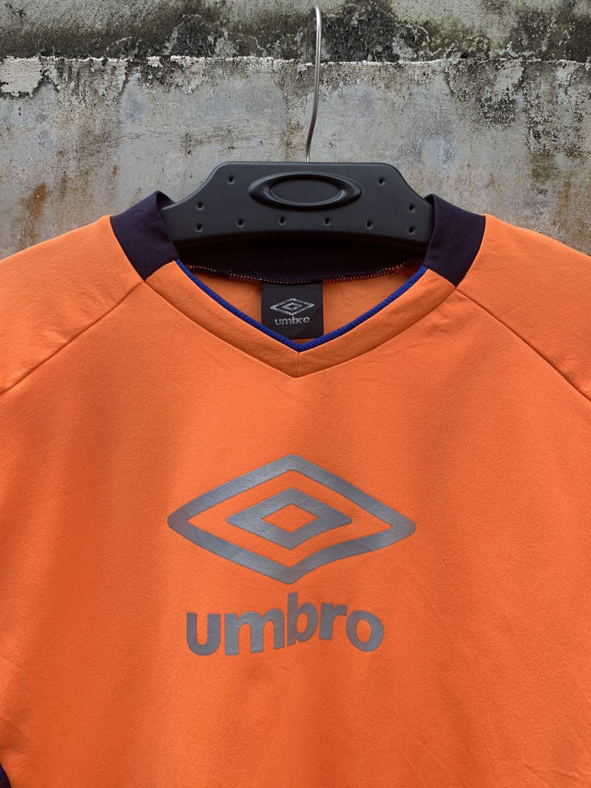 Umbro × Vintage Vintage Umbro Blokecore Longsleeve Jersey Size US M / EU 48-50 / 2 - 2 Thumbnail