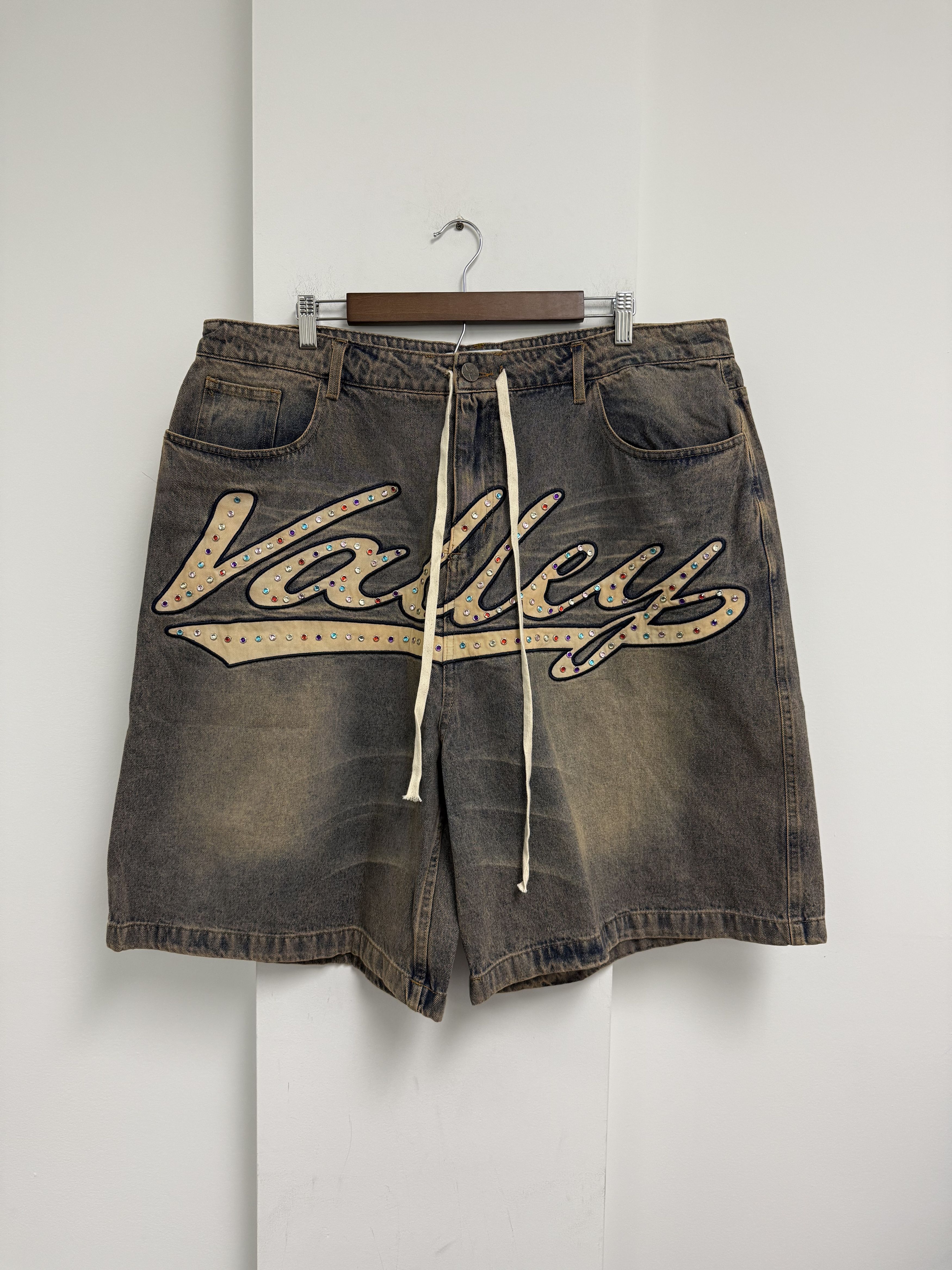 Vale Vale Dark Skittle Jorts Size US 38 / EU 54 - 1 Thumbnail