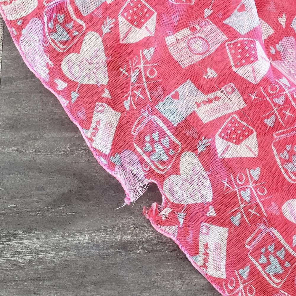 Designer Pink Hugs+Kisses Xoxo Infinity Scarf Size ONE SIZE - 3 Thumbnail