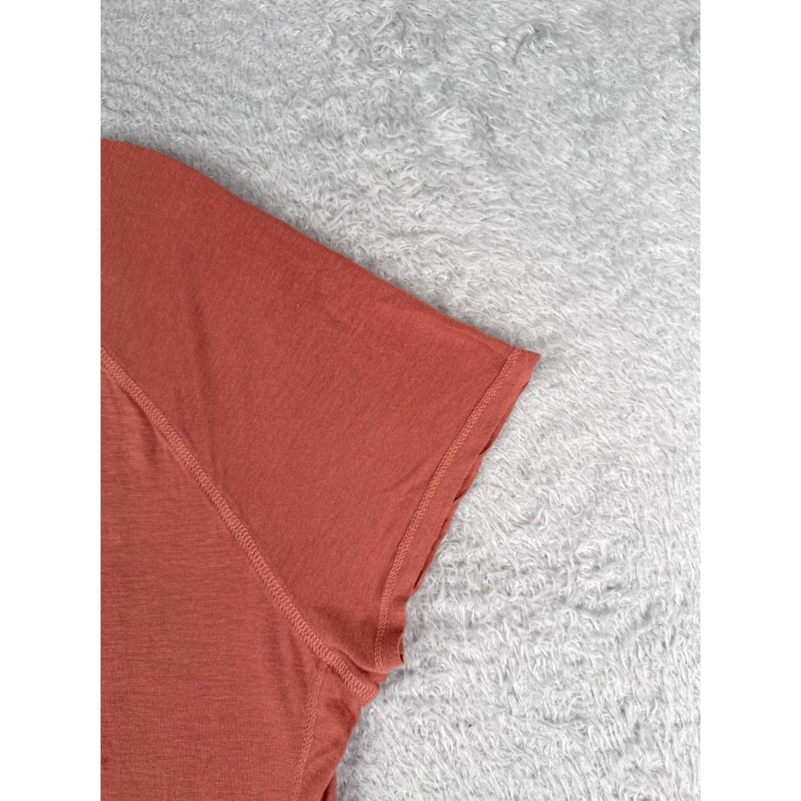 The North Face The North Face Shirt Womens Large Pink Short Sleeve Crew Neck Polyester READ Size L / US 10 / IT 46 - 2 Thumbnail