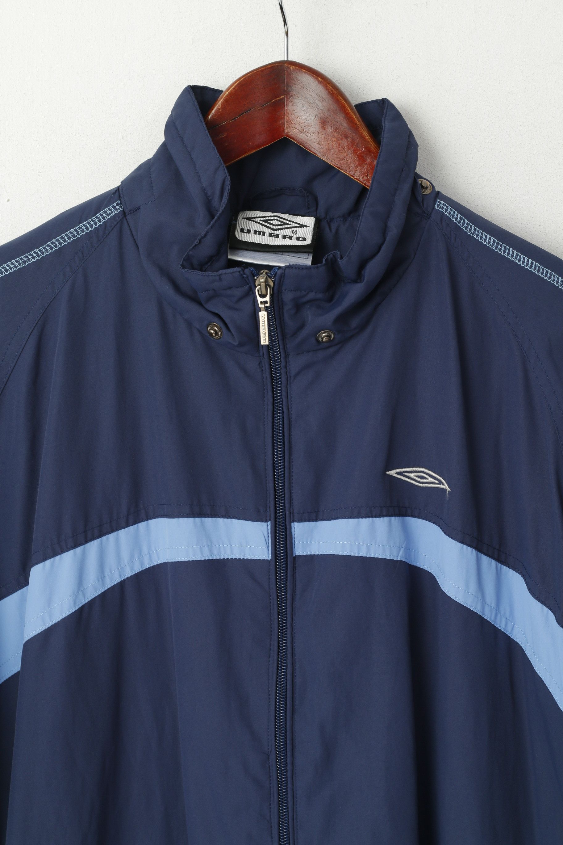 Umbro Umbro Men L Jacket Navy Sportswear Vintage 6141 Size US L / EU 52-54 / 3 - 5 Thumbnail