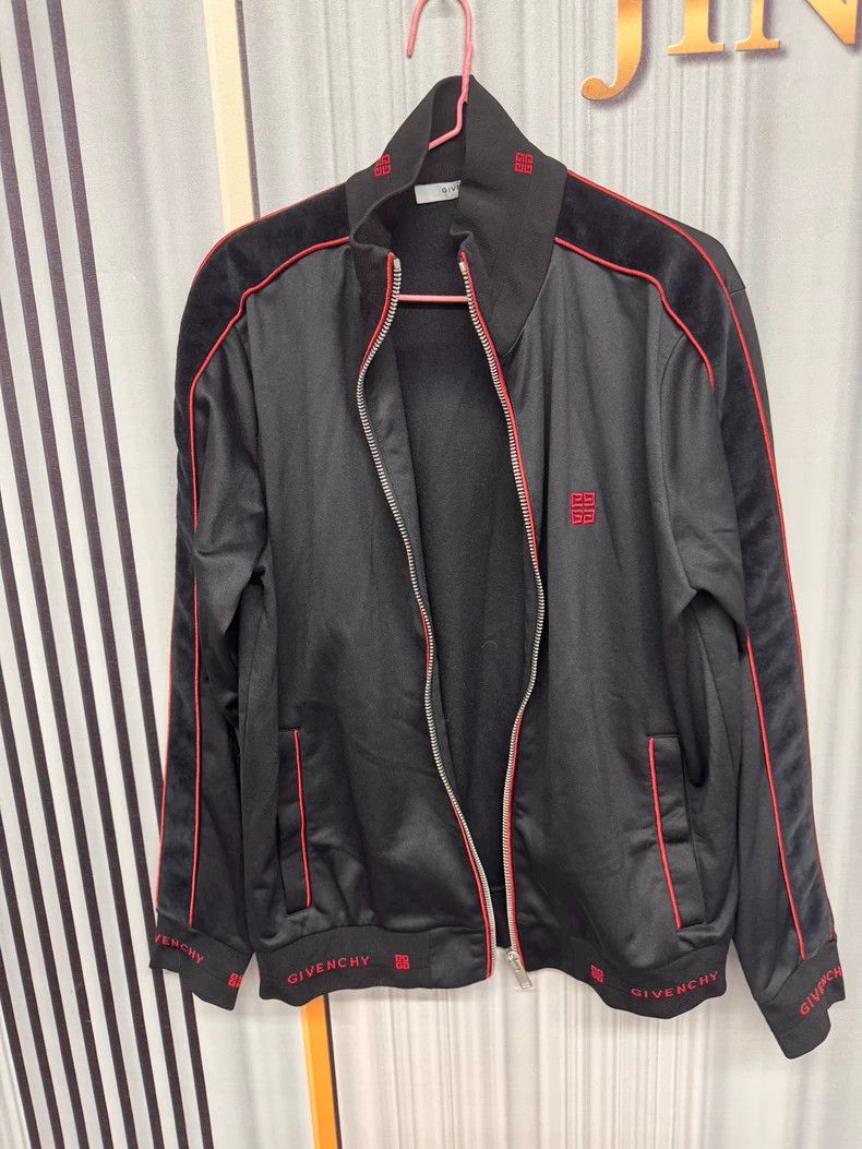 Givenchy Givenchy Black logo jacket outerwear, manufacturing cost 9 Size US M / EU 48-50 / 2 - 1 Thumbnail