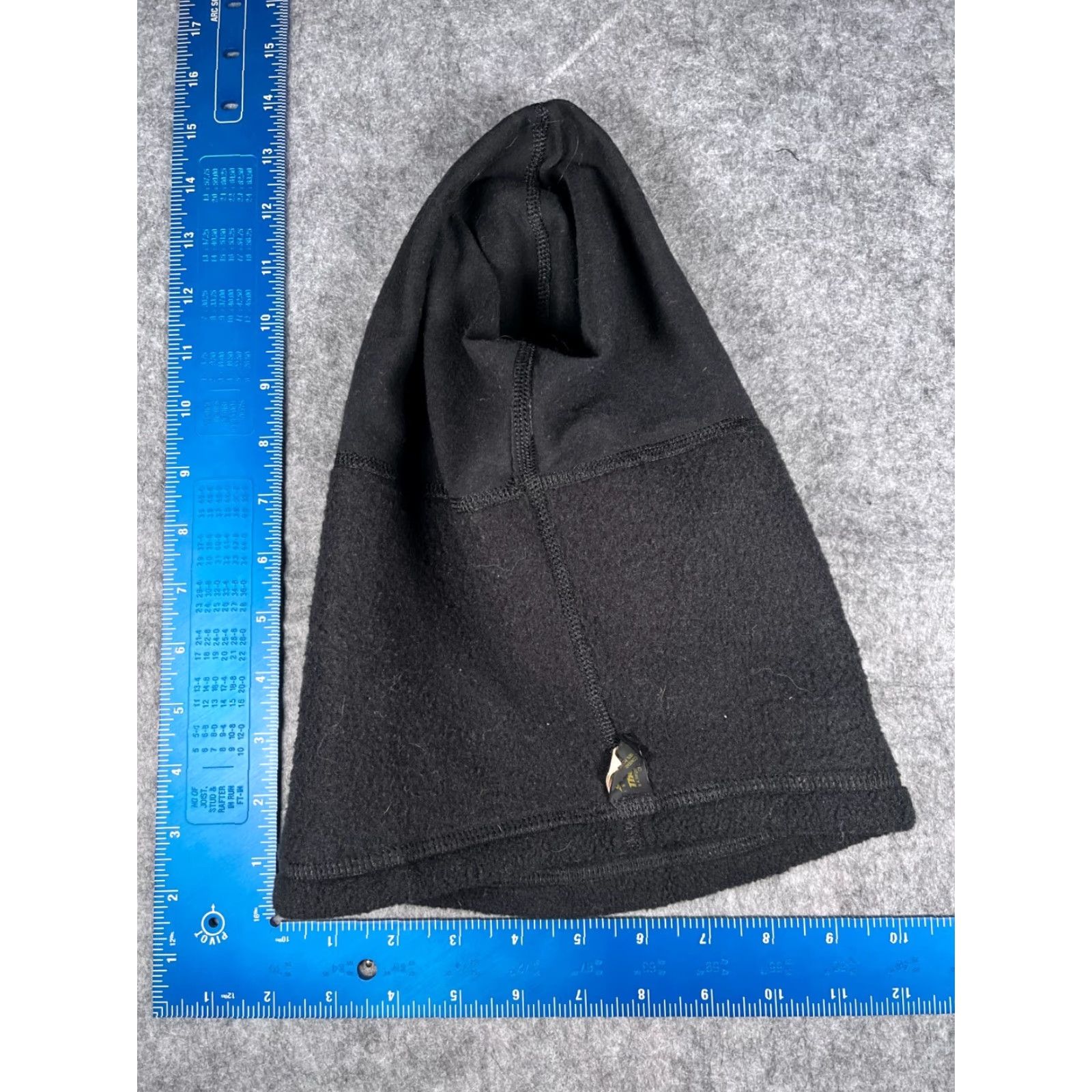 Vintage Seirus Balaclava Hat/Cap Adult One Size Black Polyester Fleece Lightweight Outdoor Ski Snowboard Snow Winter Men Size US M / EU 48-50 / 2 - 5 Thumbnail